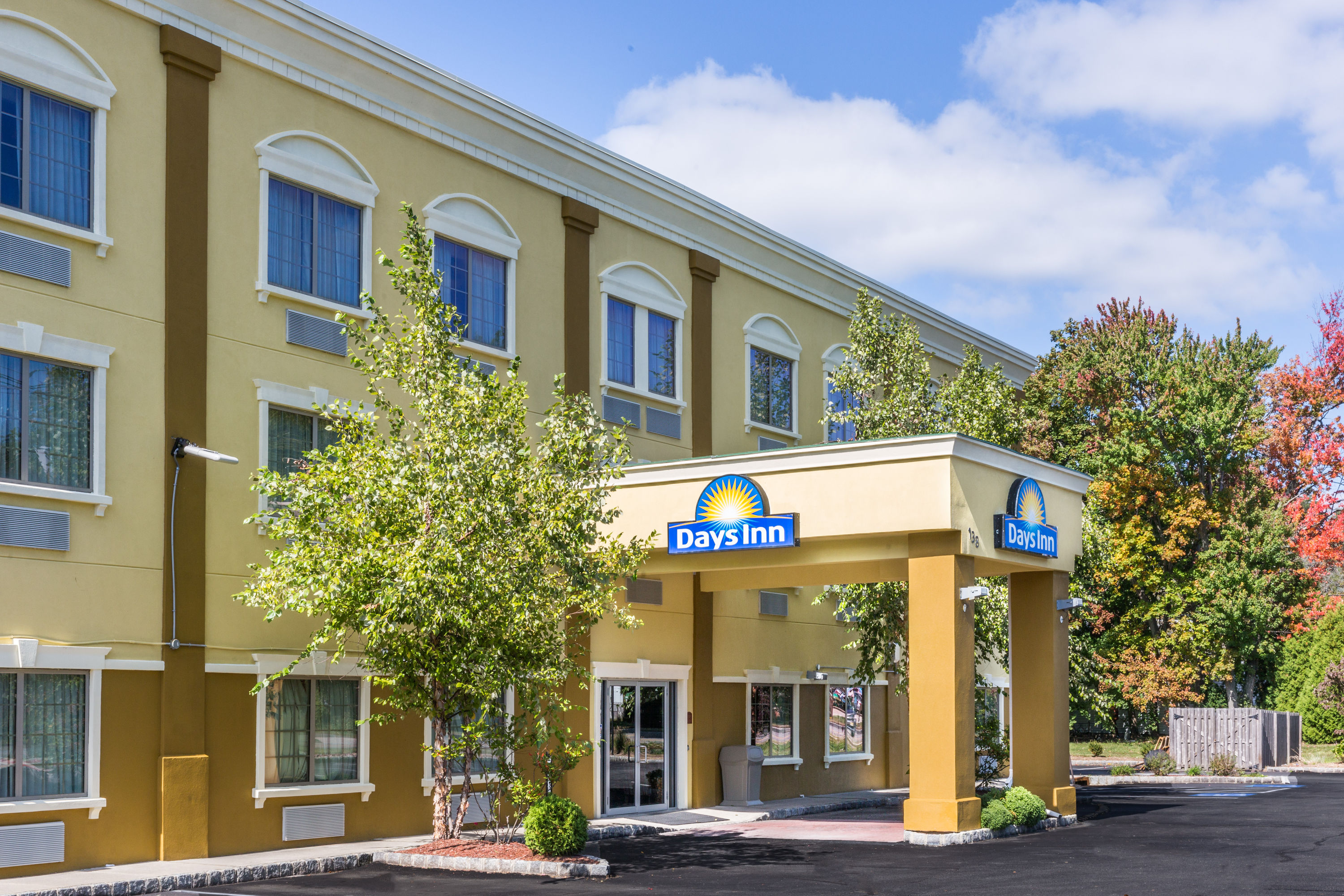 Days Inn By Wyndham Budd Lake Budd Lake Nj Hotels