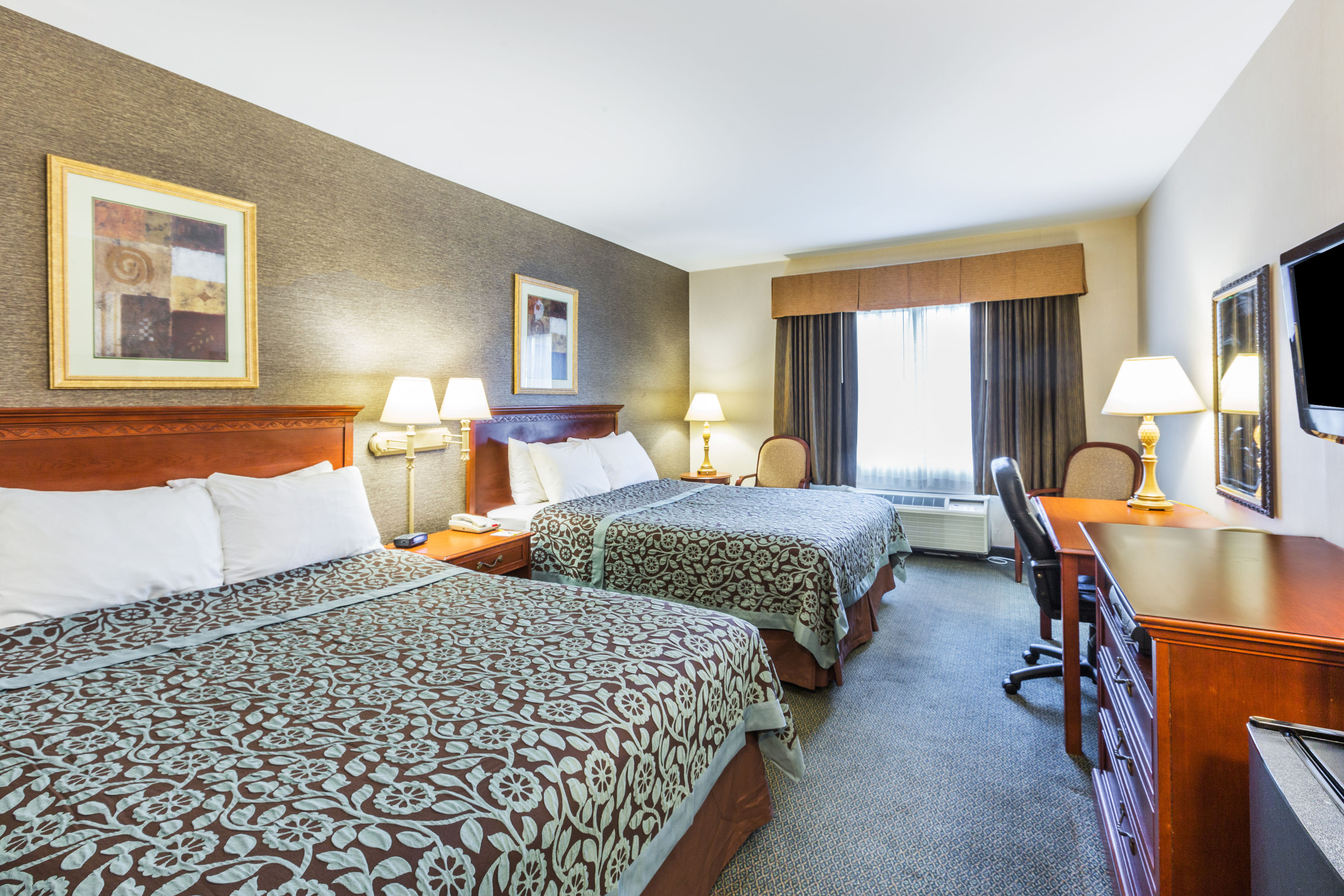 Guest room at the Days Inn by Wyndham Budd Lake in Budd Lake, New Jersey
