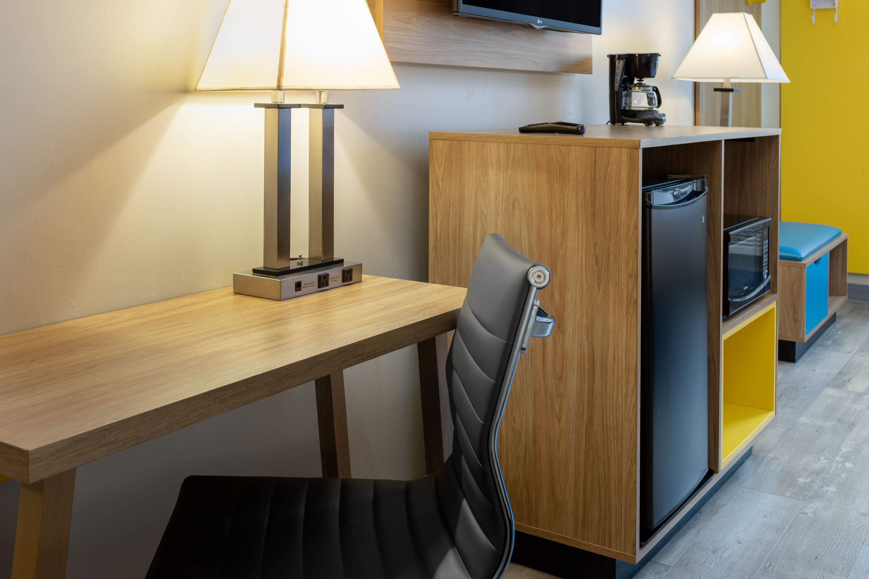 Days Inn & Suites by Wyndham Cherry Hill - Philadelphia suite in Cherry Hill, New Jersey