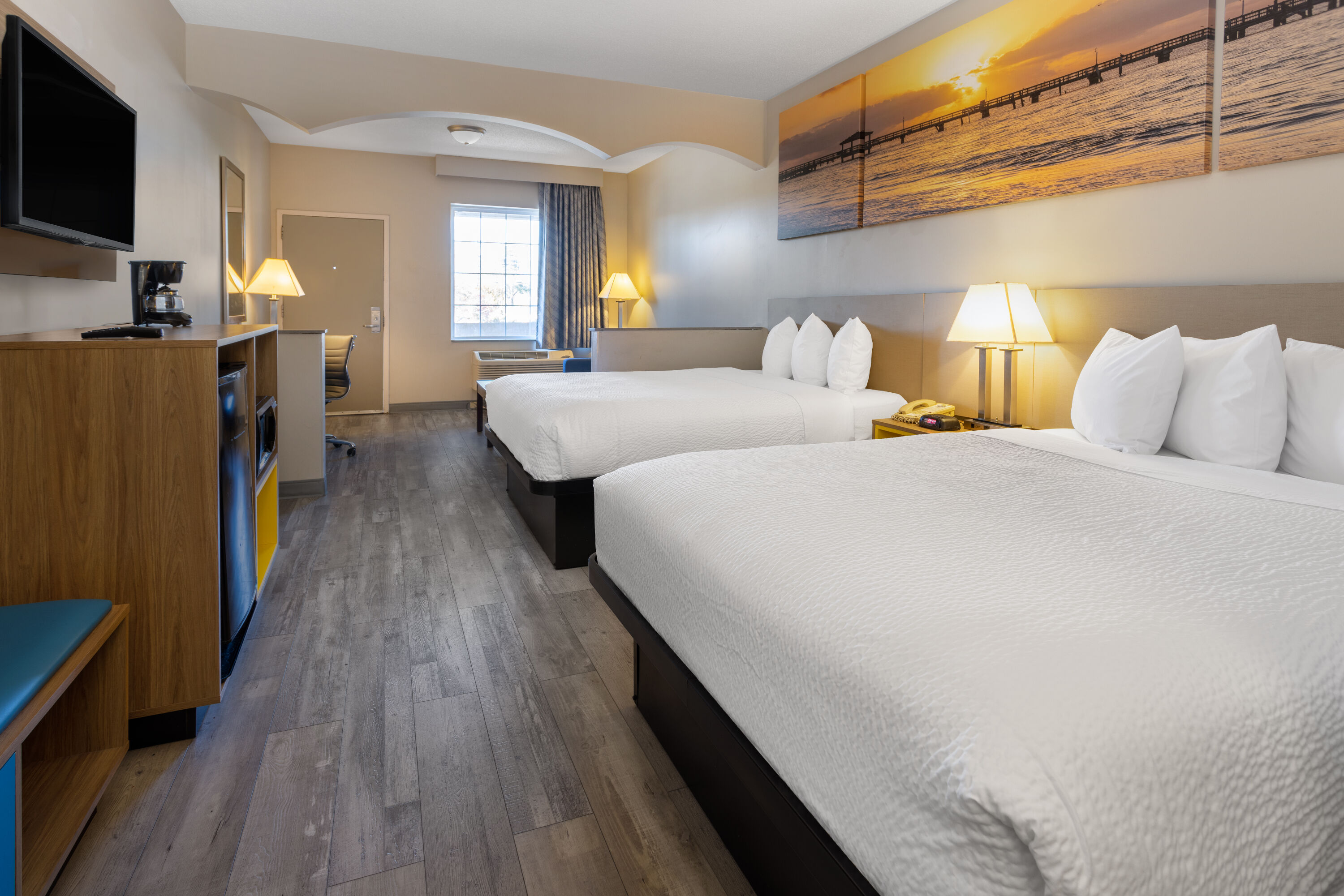 Days Inn & Suites by Wyndham Cherry Hill - Philadelphia suite in Cherry Hill, New Jersey
