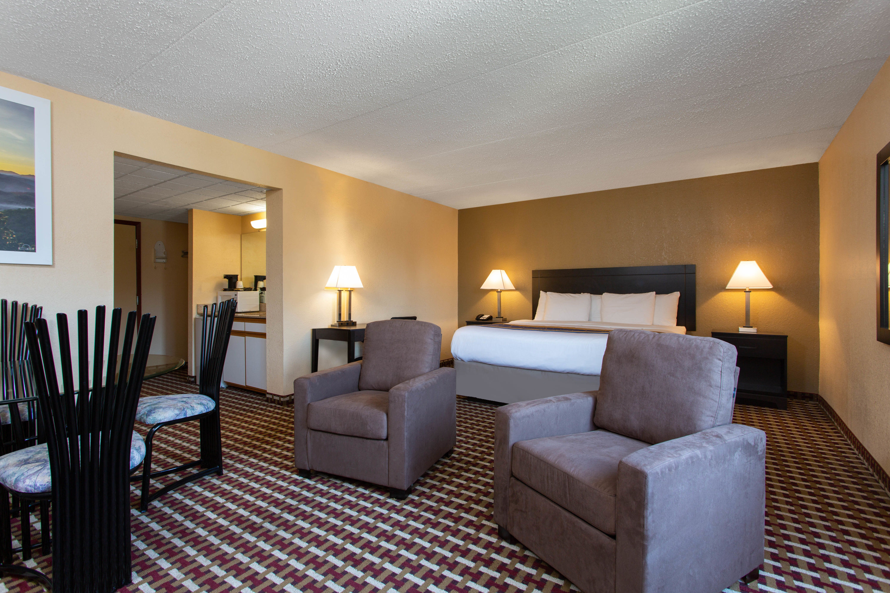 Days Inn by Wyndham Hillsborough suite in Hillsborough Township, New Jersey