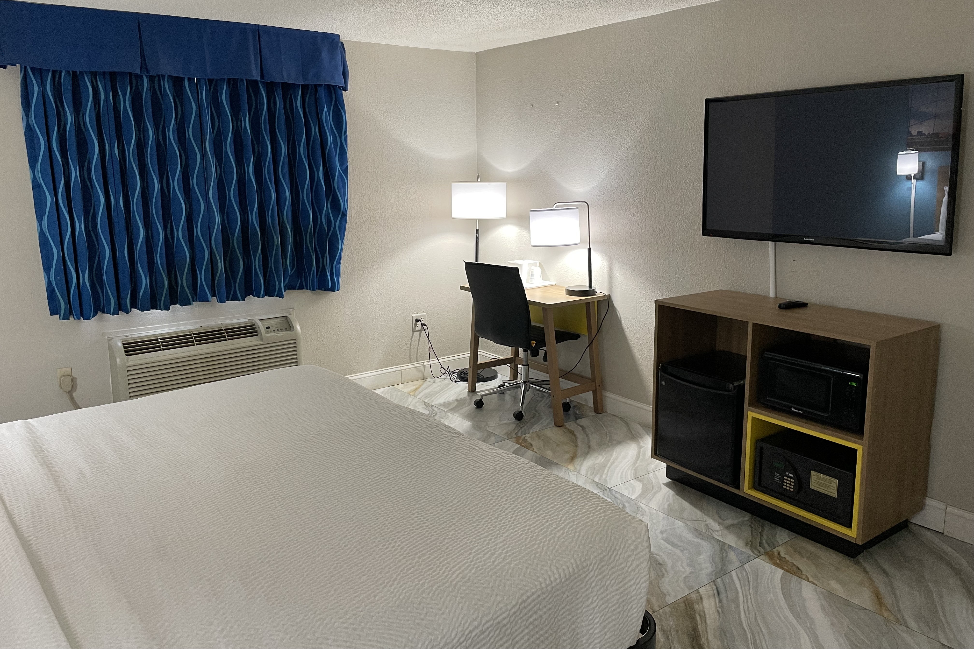 Guest room at the Days Inn by Wyndham Jersey City / NYC Area in Jersey City, New Jersey