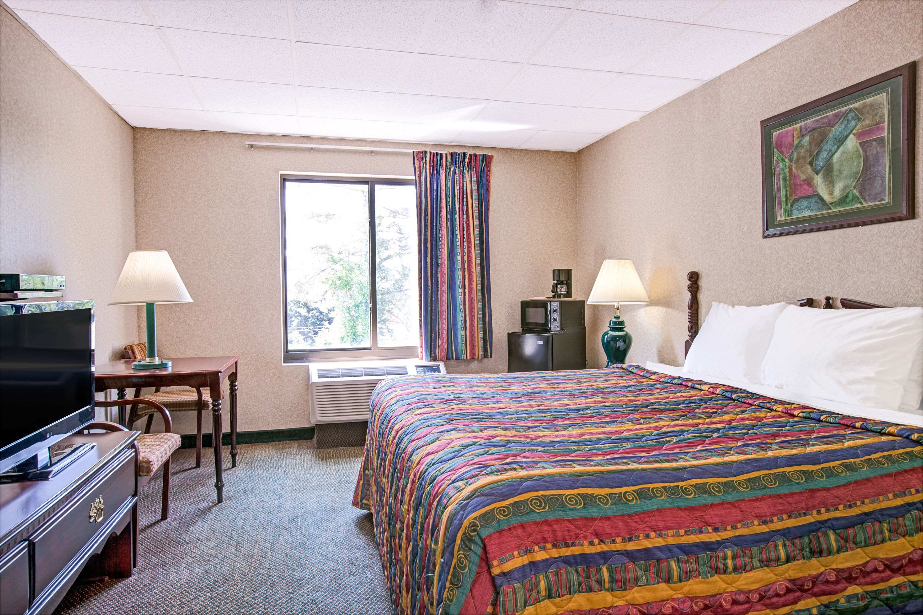 Guest room at the Days Inn by Wyndham Parsippany in Parsippany, New Jersey