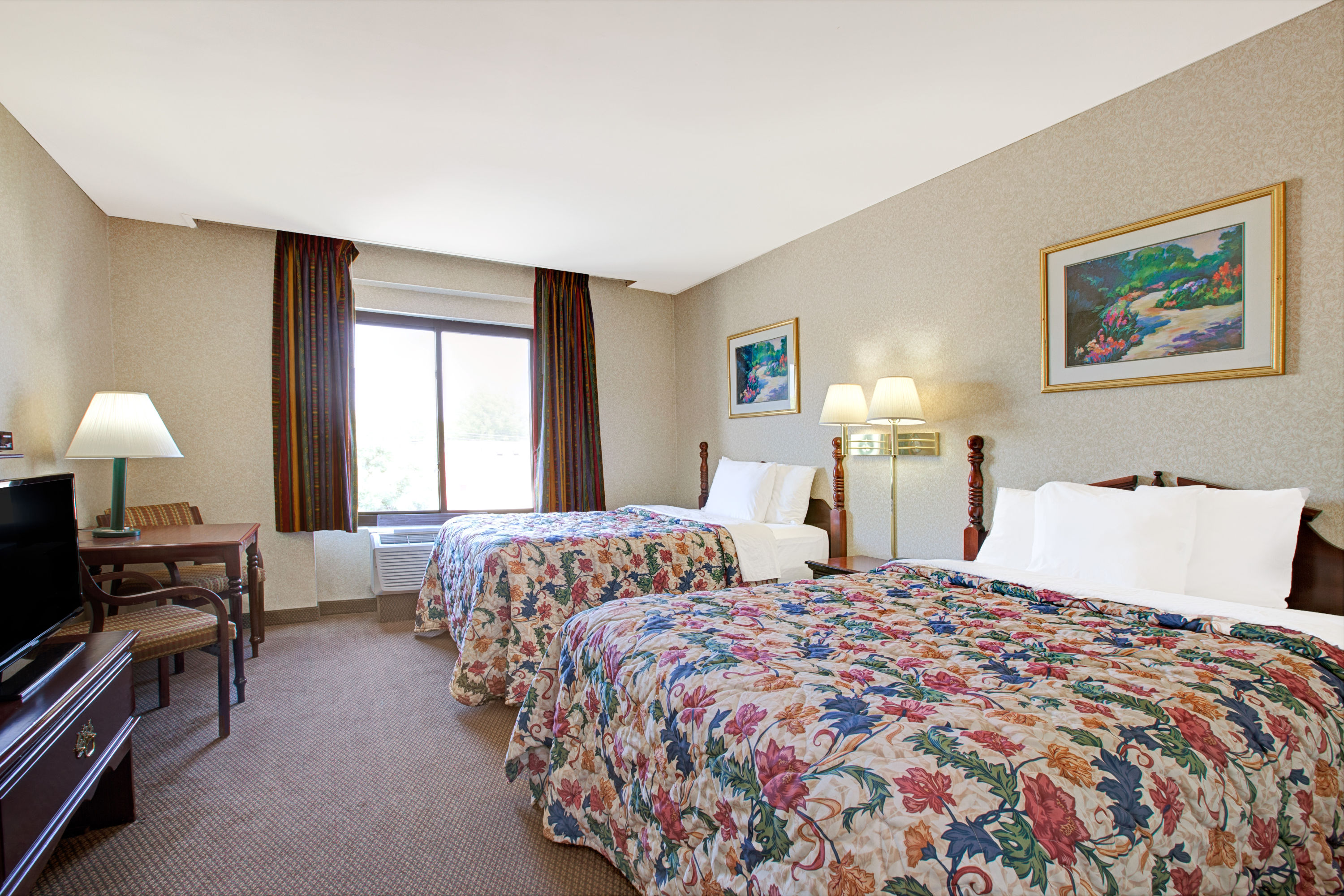 Days Inn By Wyndham Parsippany Parsippany Nj Hotels