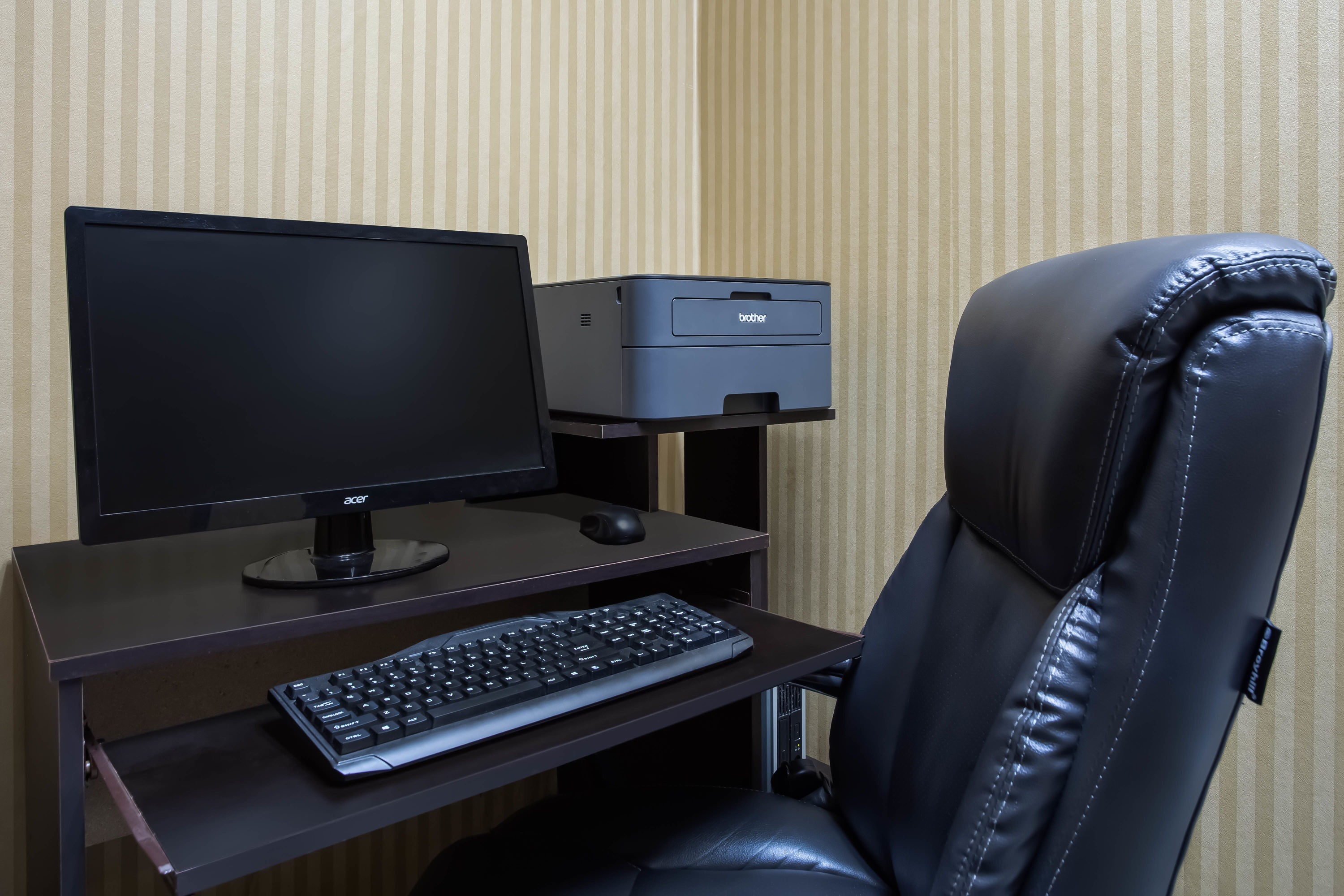 Days Inn by Wyndham Runnemede Philadelphia Area business center in Runnemede, New Jersey