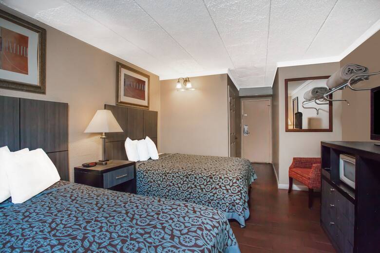 Guest room at the Days Inn Seaside Heights/Toms River in Seaside Heights, New Jersey