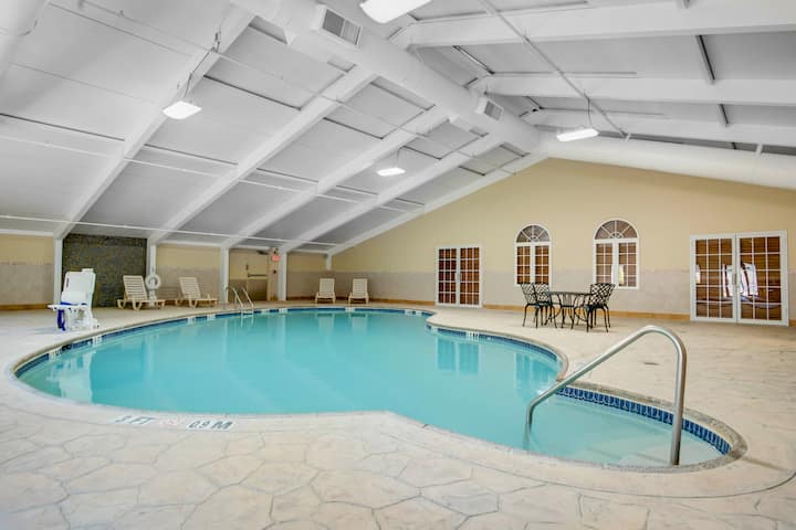 Days by Wyndham Toms River Jersey Shore | Toms River, NJ Hotels