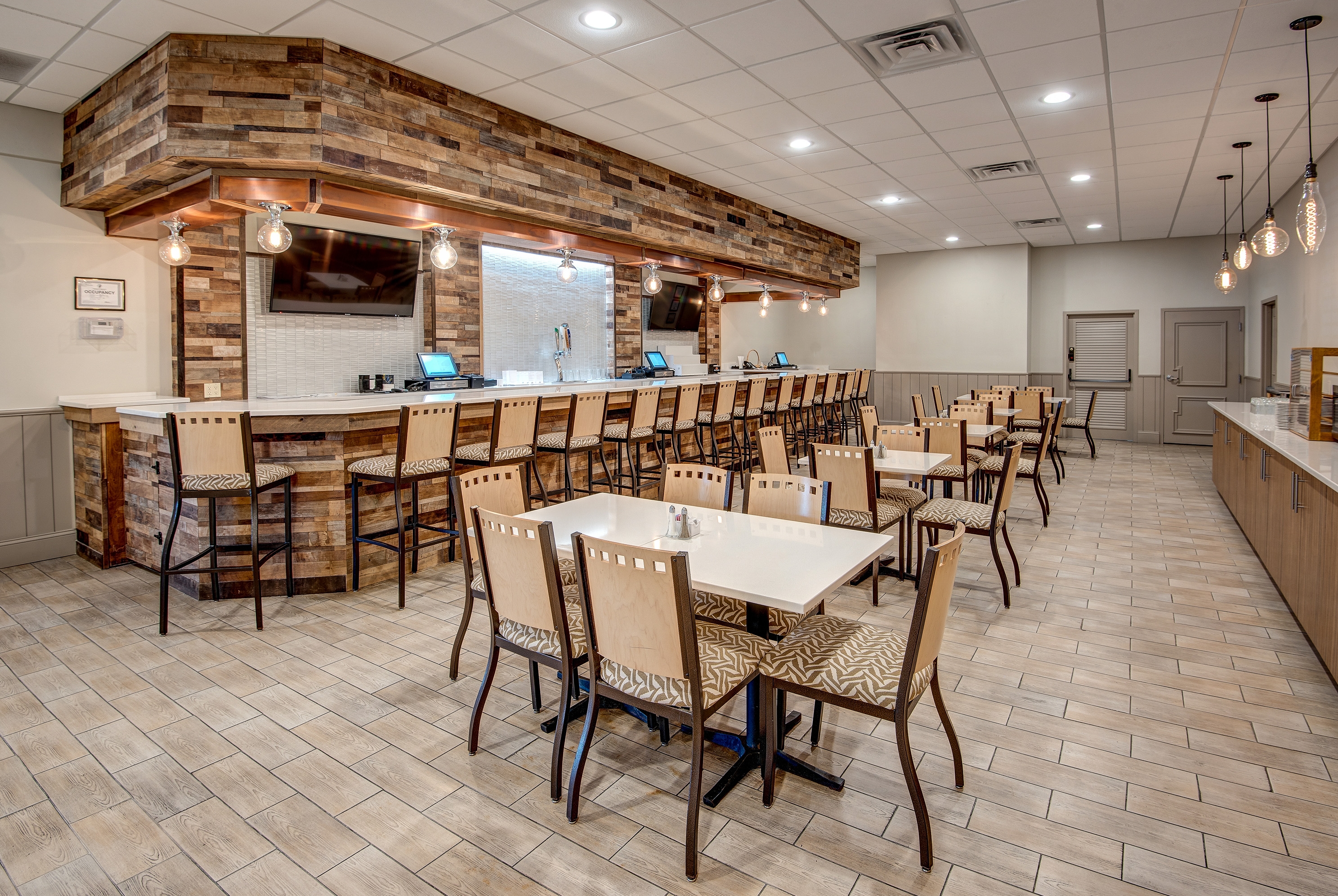 Days Hotel by Wyndham Toms River Jersey Shore restaurant in Toms River, New Jersey