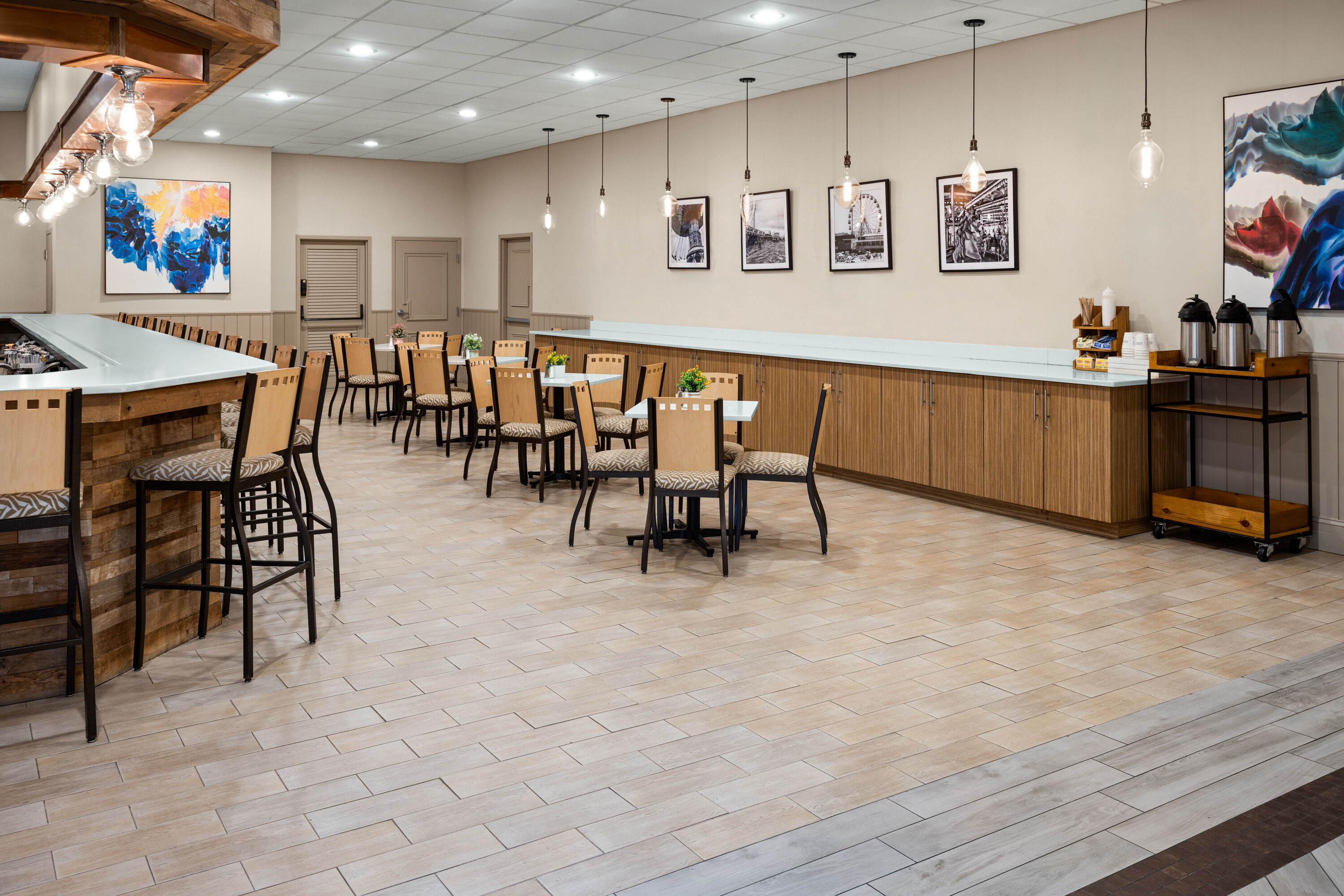 Days Hotel by Wyndham Toms River Jersey Shore restaurant in Toms River, New Jersey