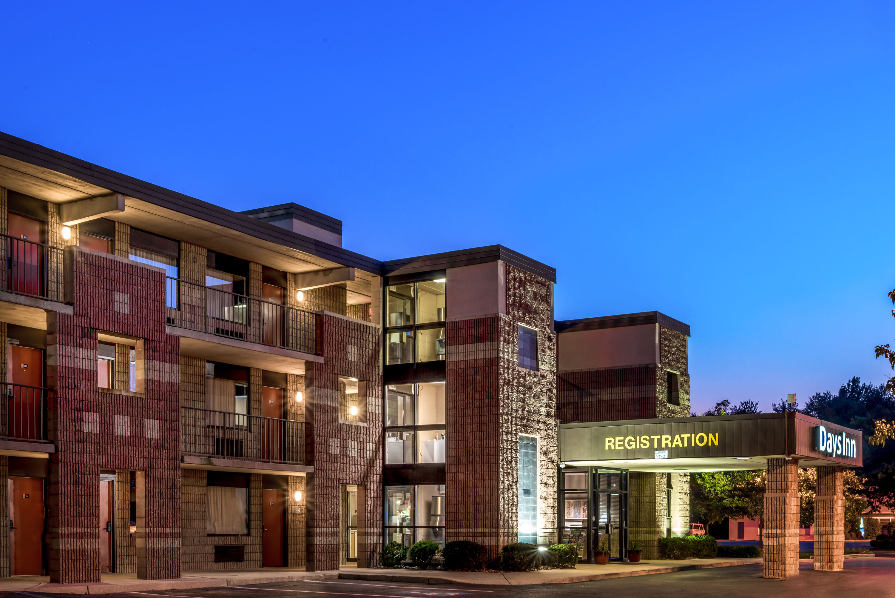 Exterior of Days Inn by Wyndham Vineland hotel in Vineland, New Jersey