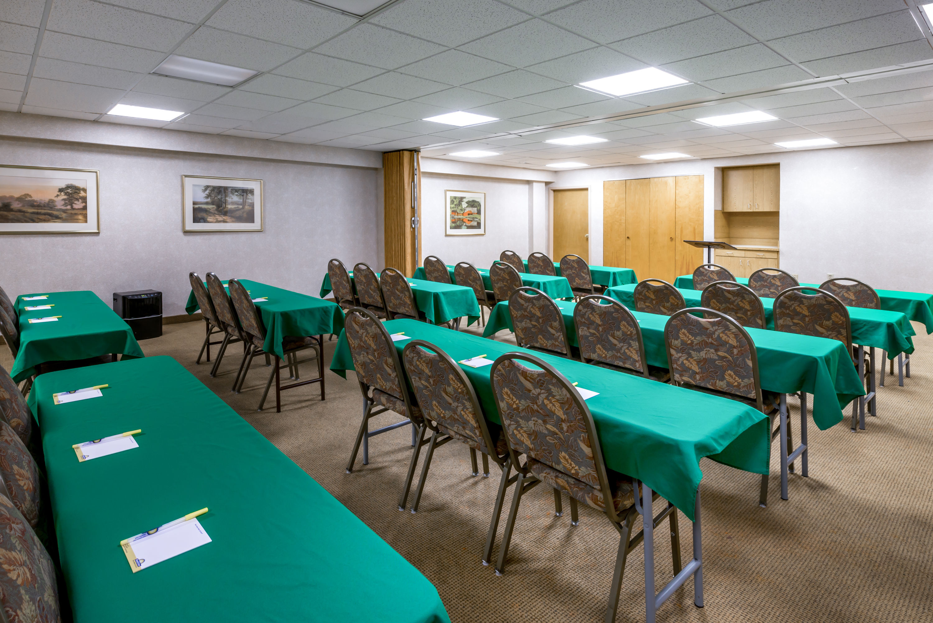 Days Inn By Wyndham Vineland Vineland Nj Hotels