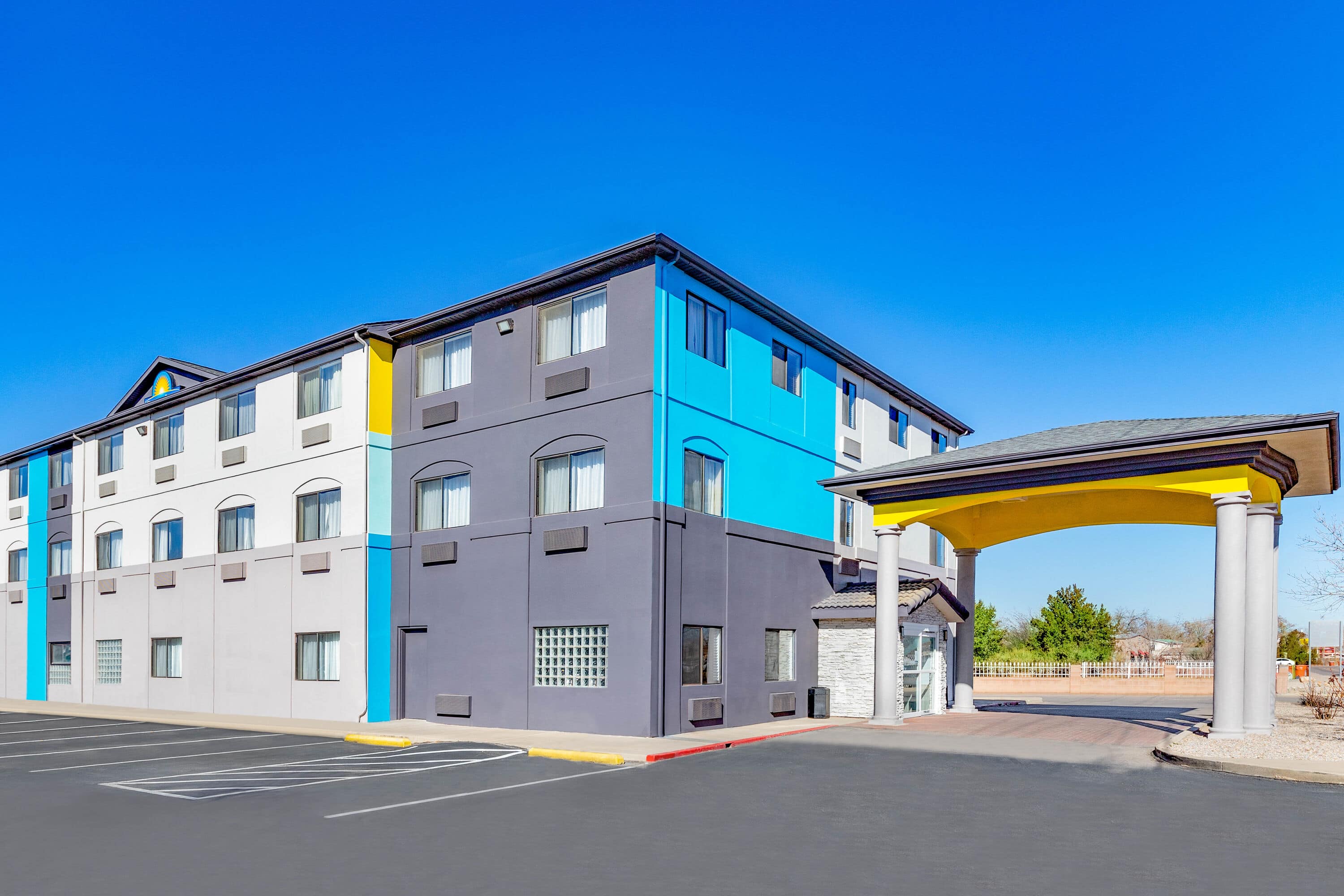 Days Inn by Wyndham Bernalillo Bernalillo, NM Hotels