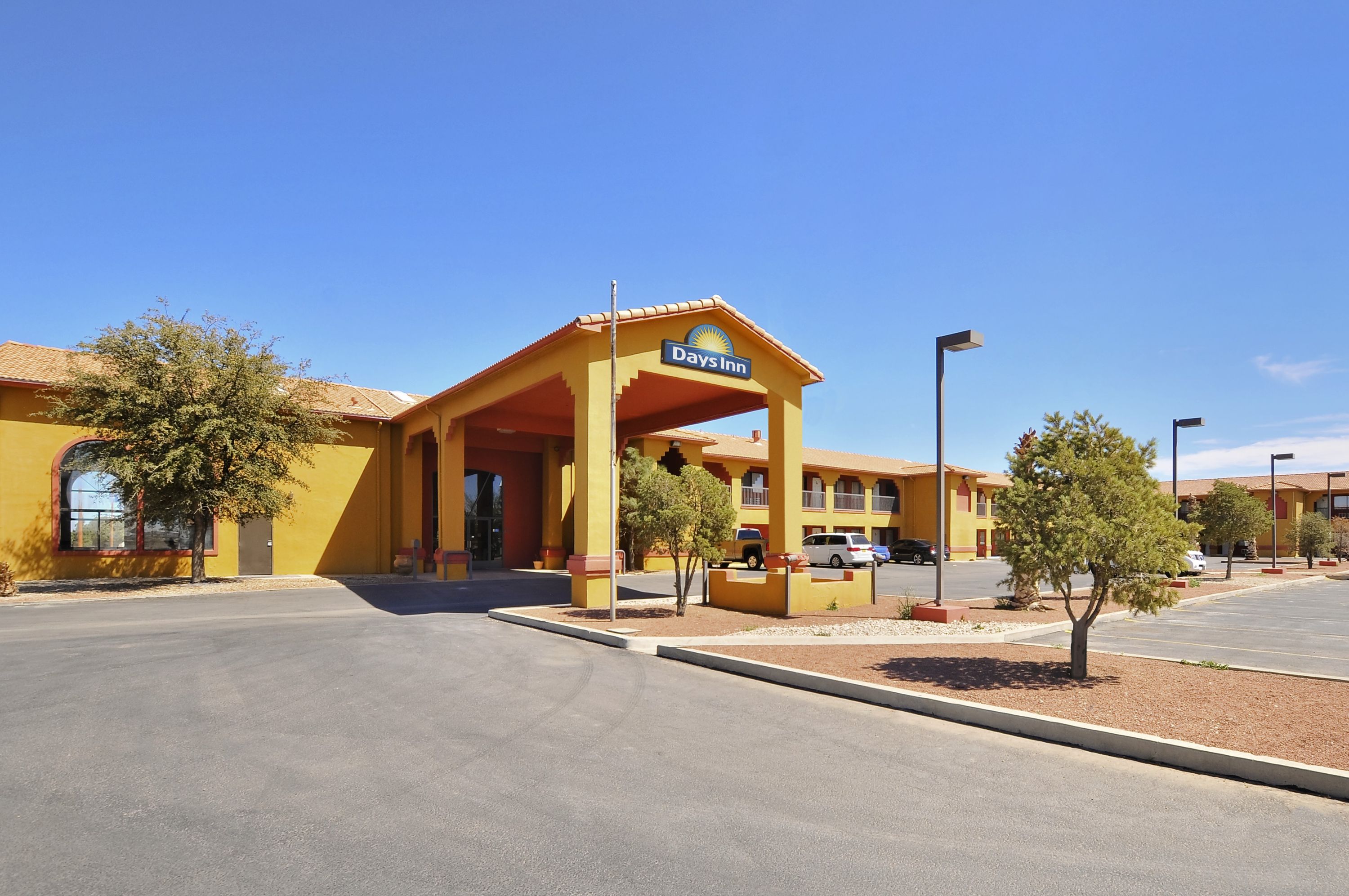 Exterior of Days Inn by Wyndham Carlsbad hotel in Carlsbad, New Mexico