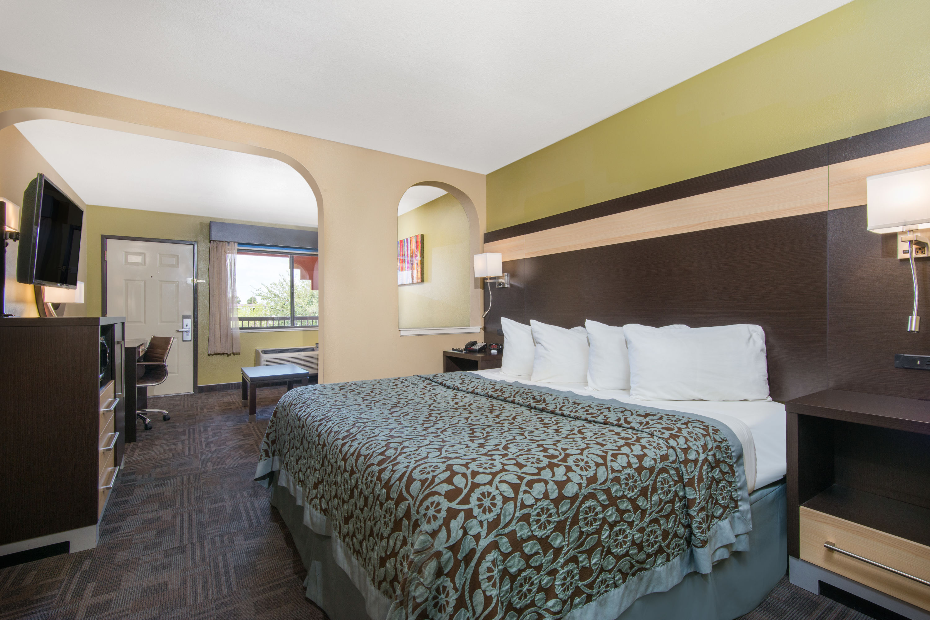 Days Inn By Wyndham Carlsbad Carlsbad Nm Hotels