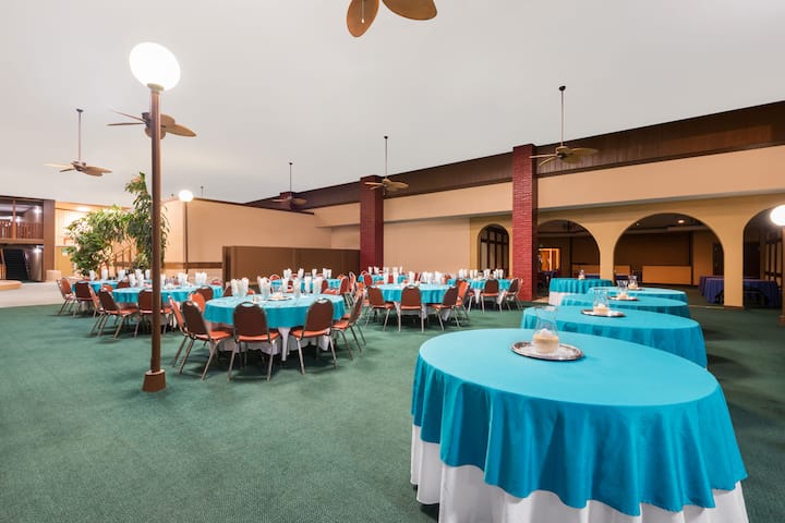 30939_meeting_room_2