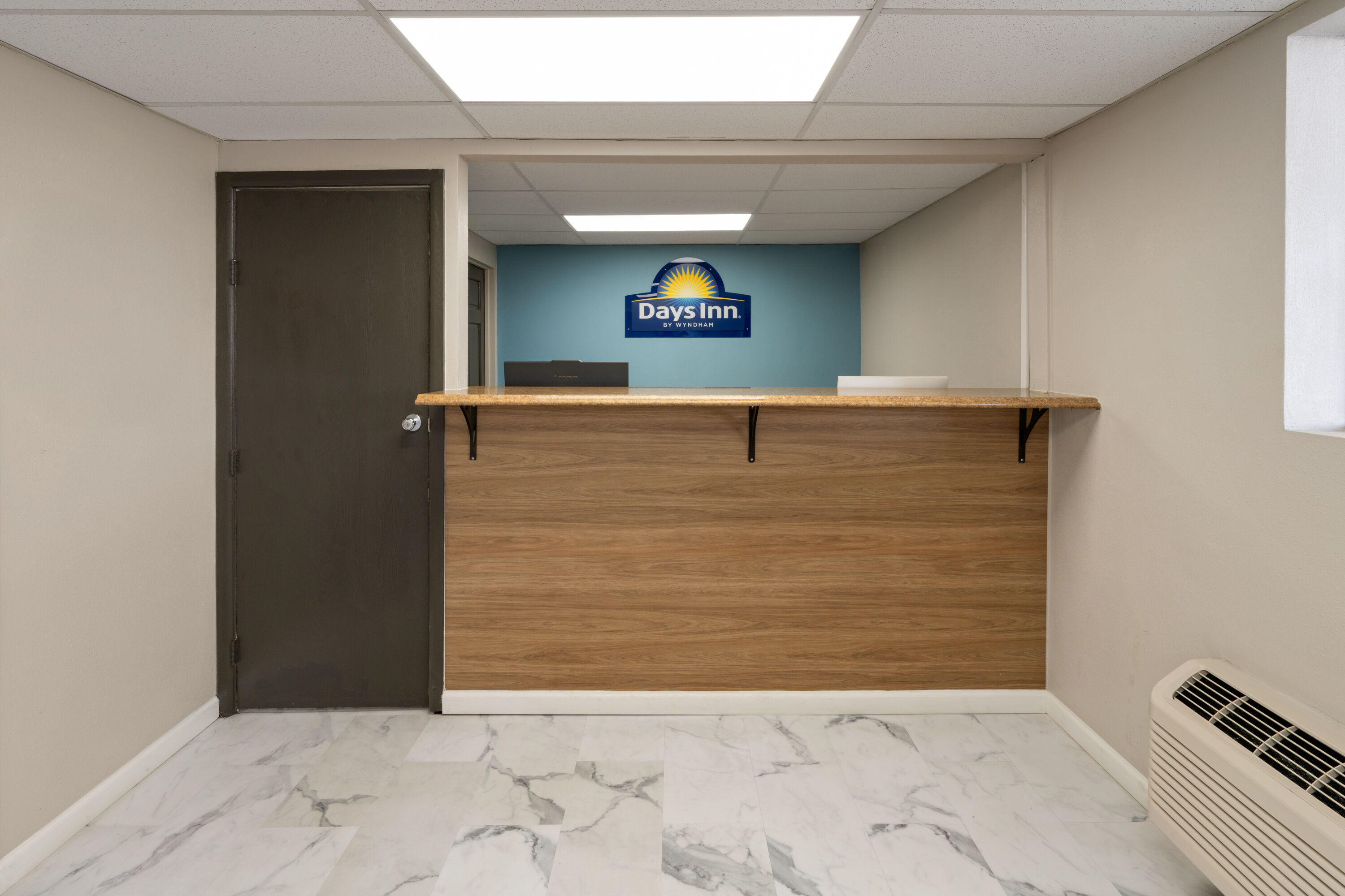 Days Inn by Wyndham Farmington NM reception in Farmington, New Mexico