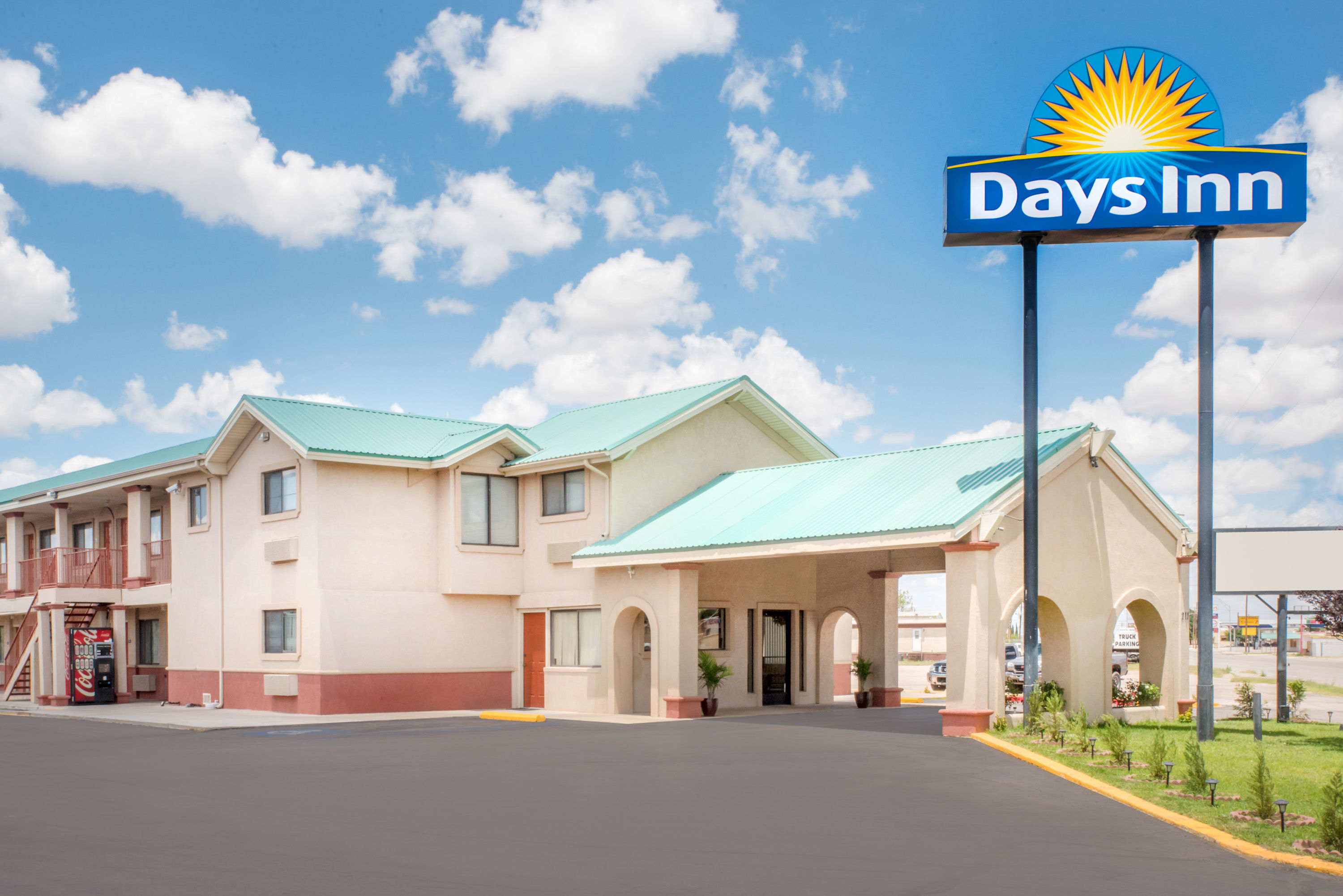 Days Inn Wyndham Hobbs Hobbs  Hotels