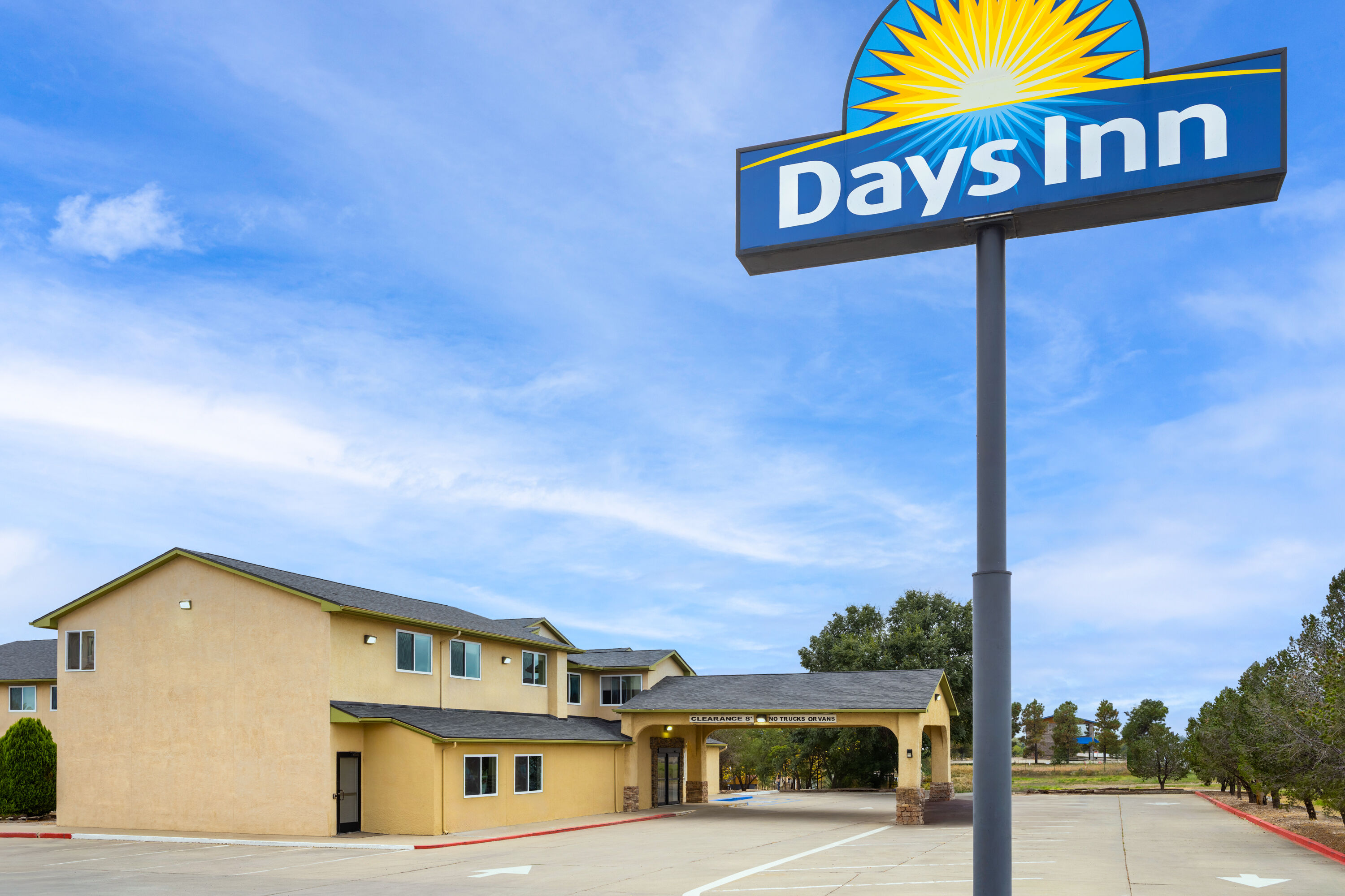 Exterior Day Image of Days Inn by Wyndham Las Vegas hotel in Las Vegas, New Mexico
