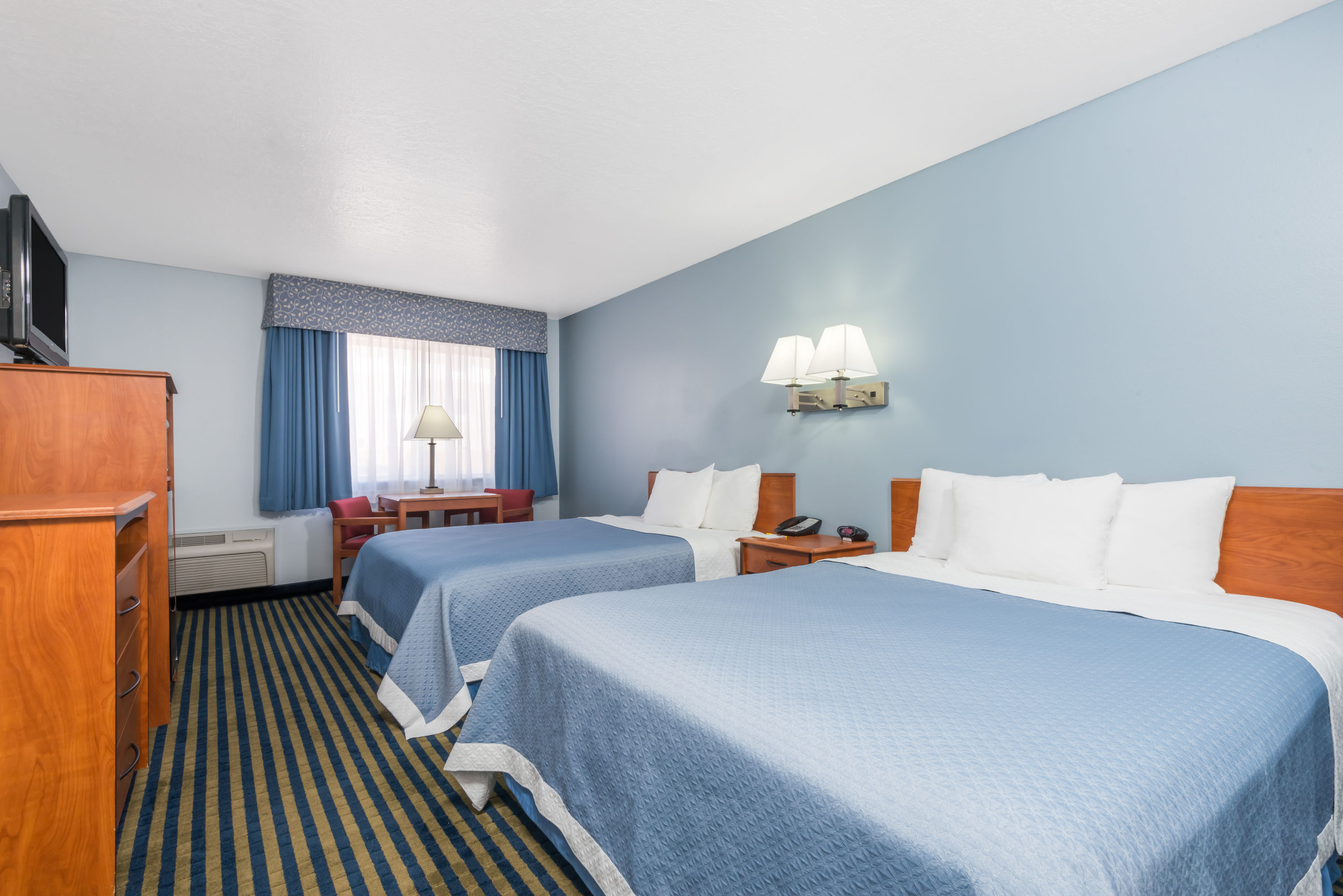 Days Inn By Wyndham Las Vegas Las Vegas Nm Hotels