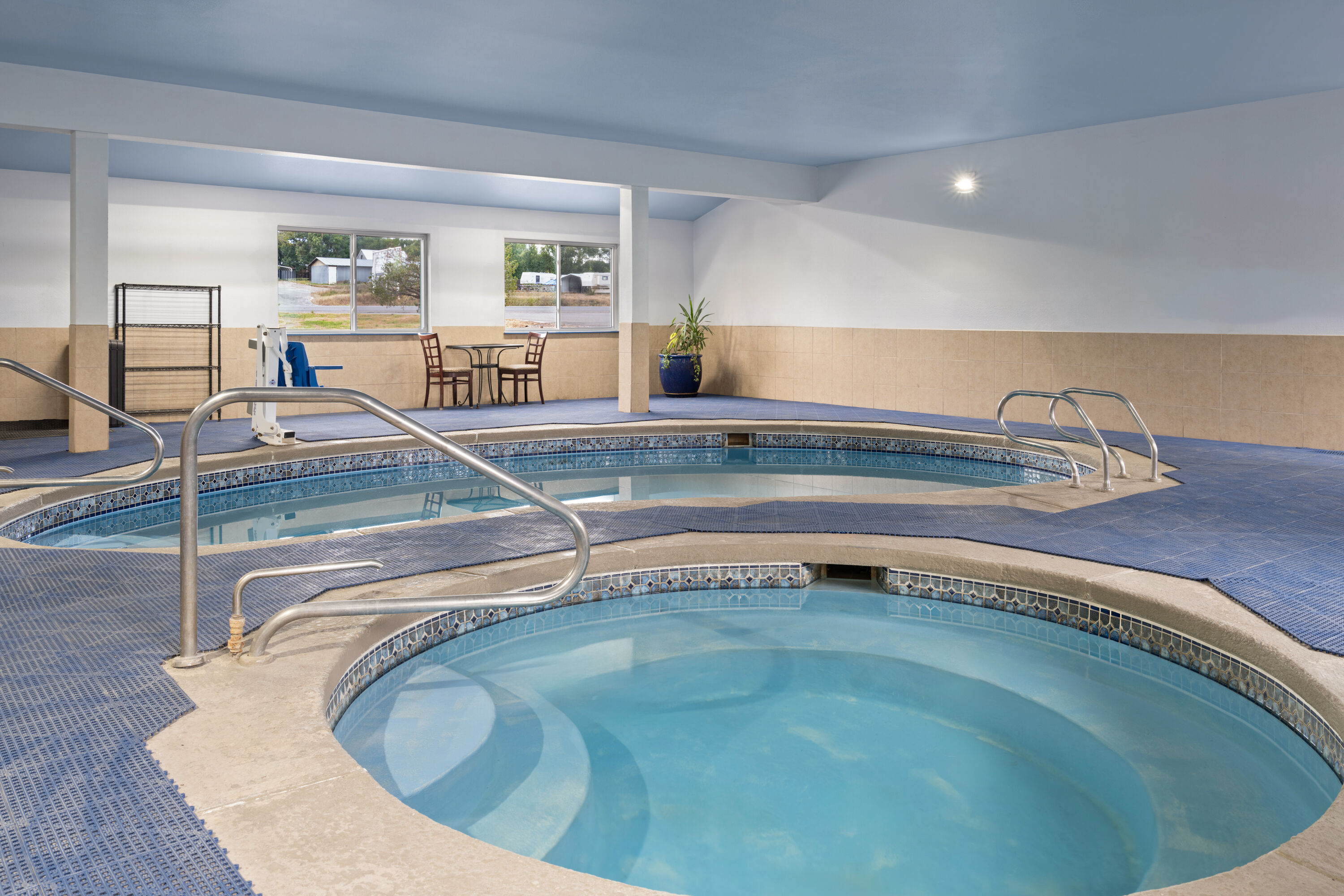 Hot tub at the Days Inn by Wyndham Las Vegas in Las Vegas, New Mexico