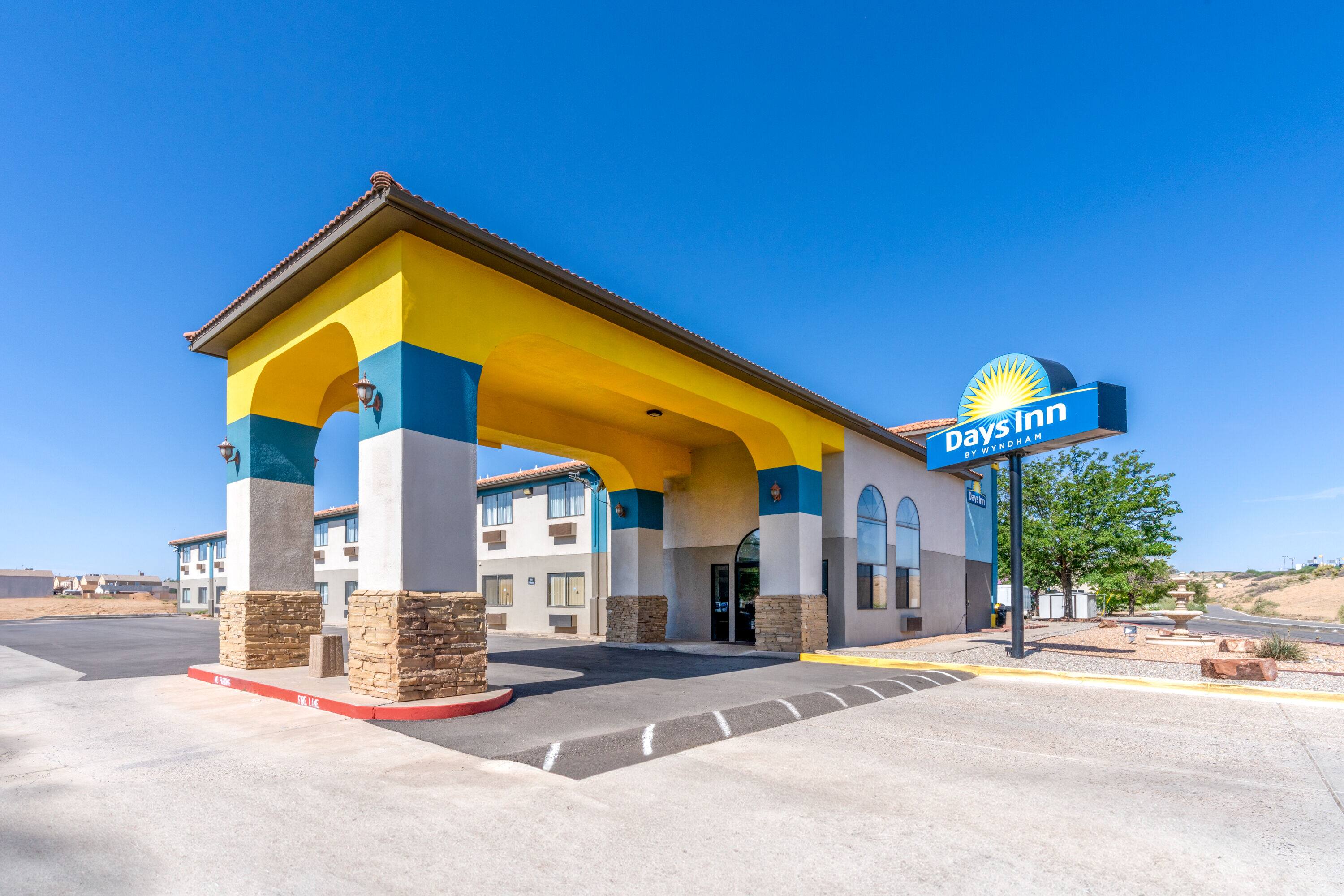 Days Inn by Wyndham Los Lunas | Los Lunas, NM Hotels