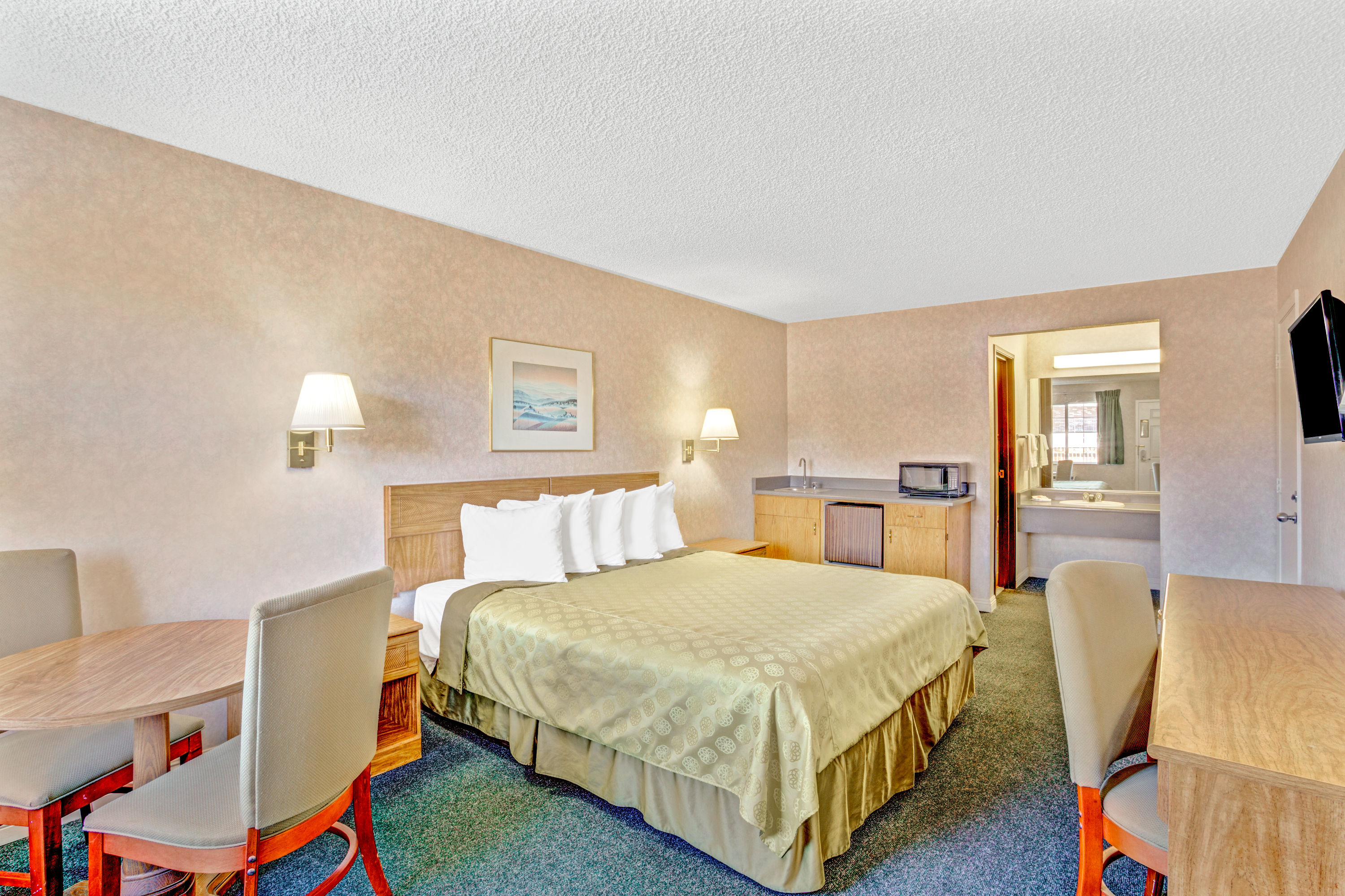 Days Inn by Wyndham Carson City suite in Carson City, Nevada