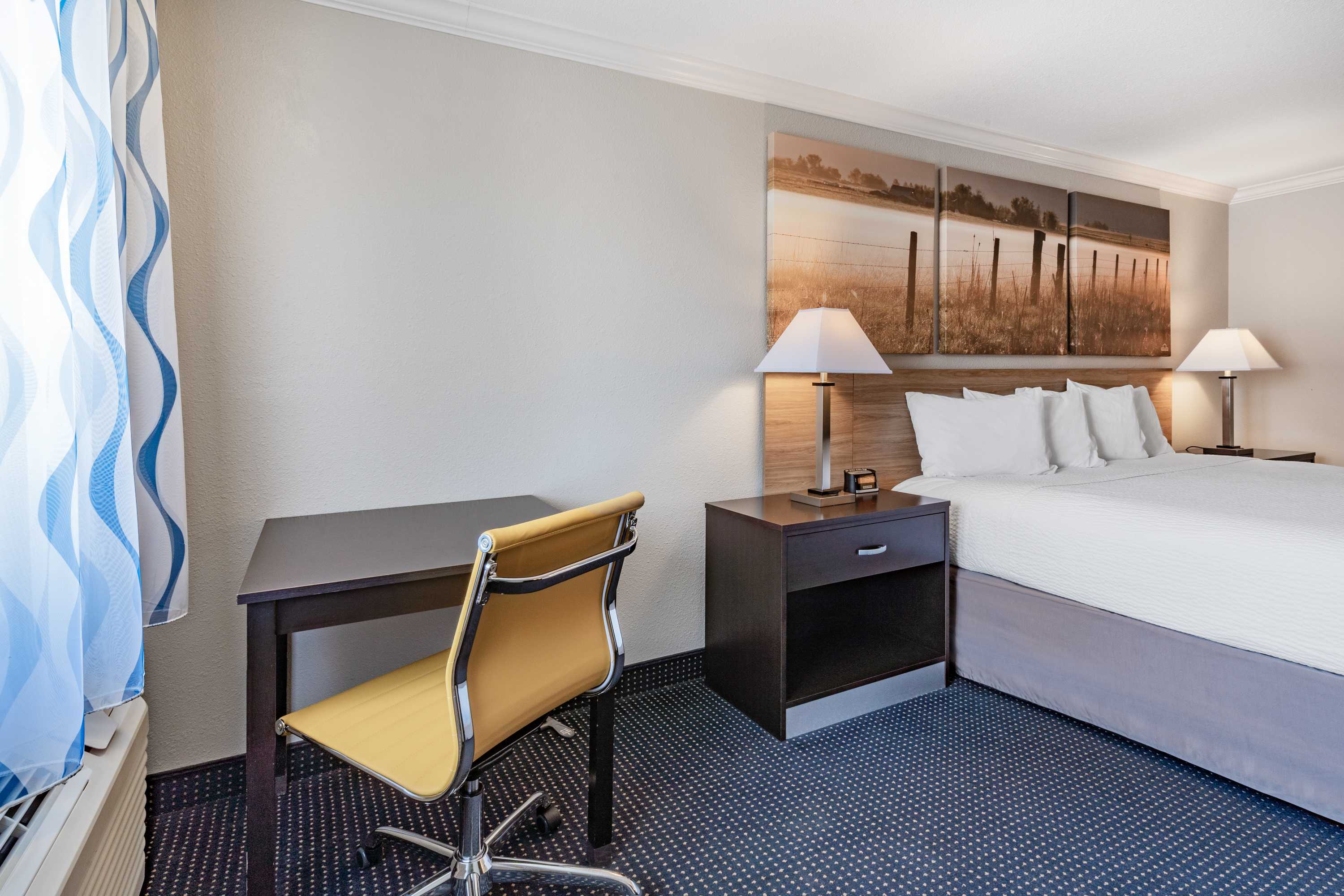 Guest room at the Days Inn by Wyndham Winnemucca in Winnemucca, Nevada