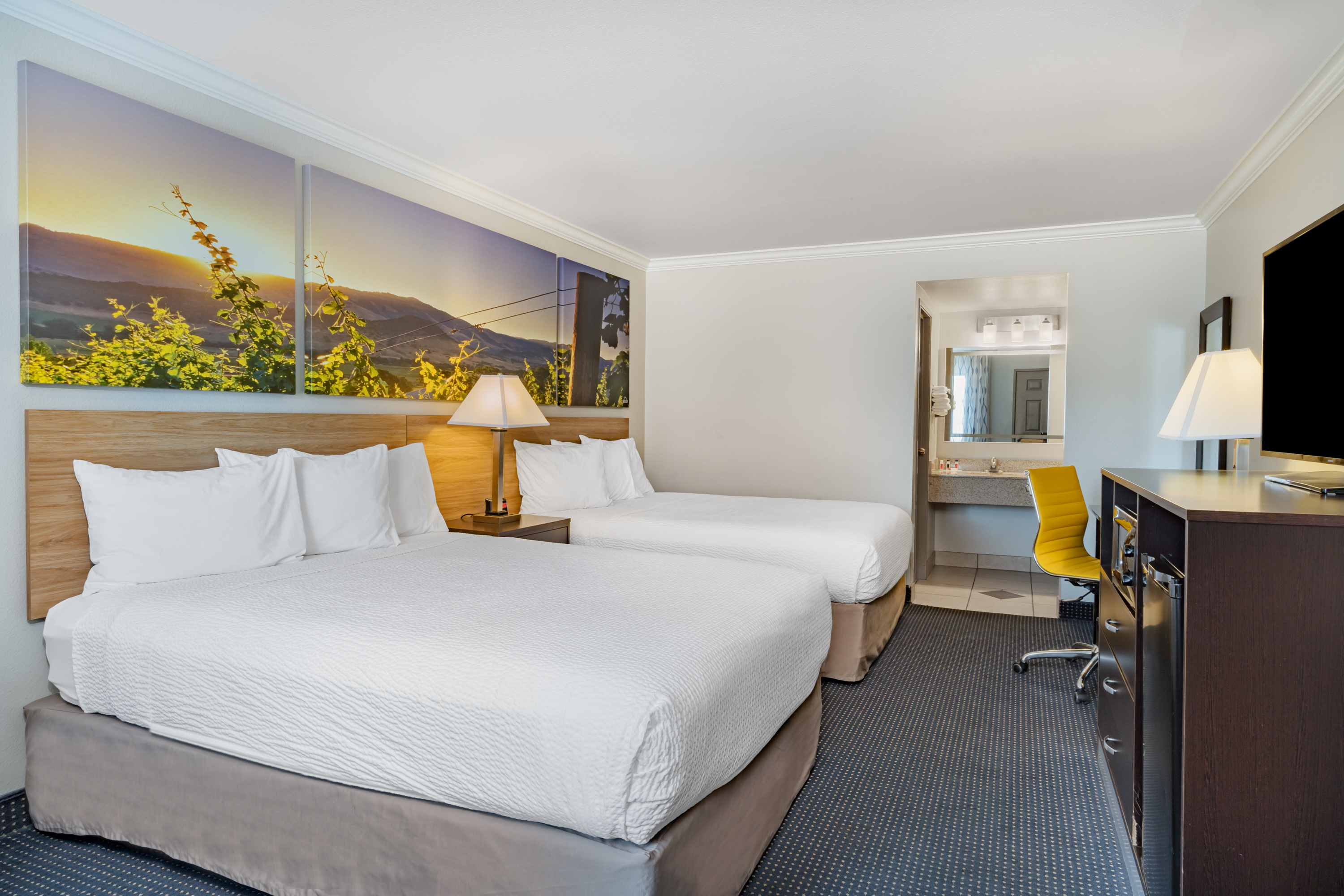 Guest room at the Days Inn by Wyndham Winnemucca in Winnemucca, Nevada