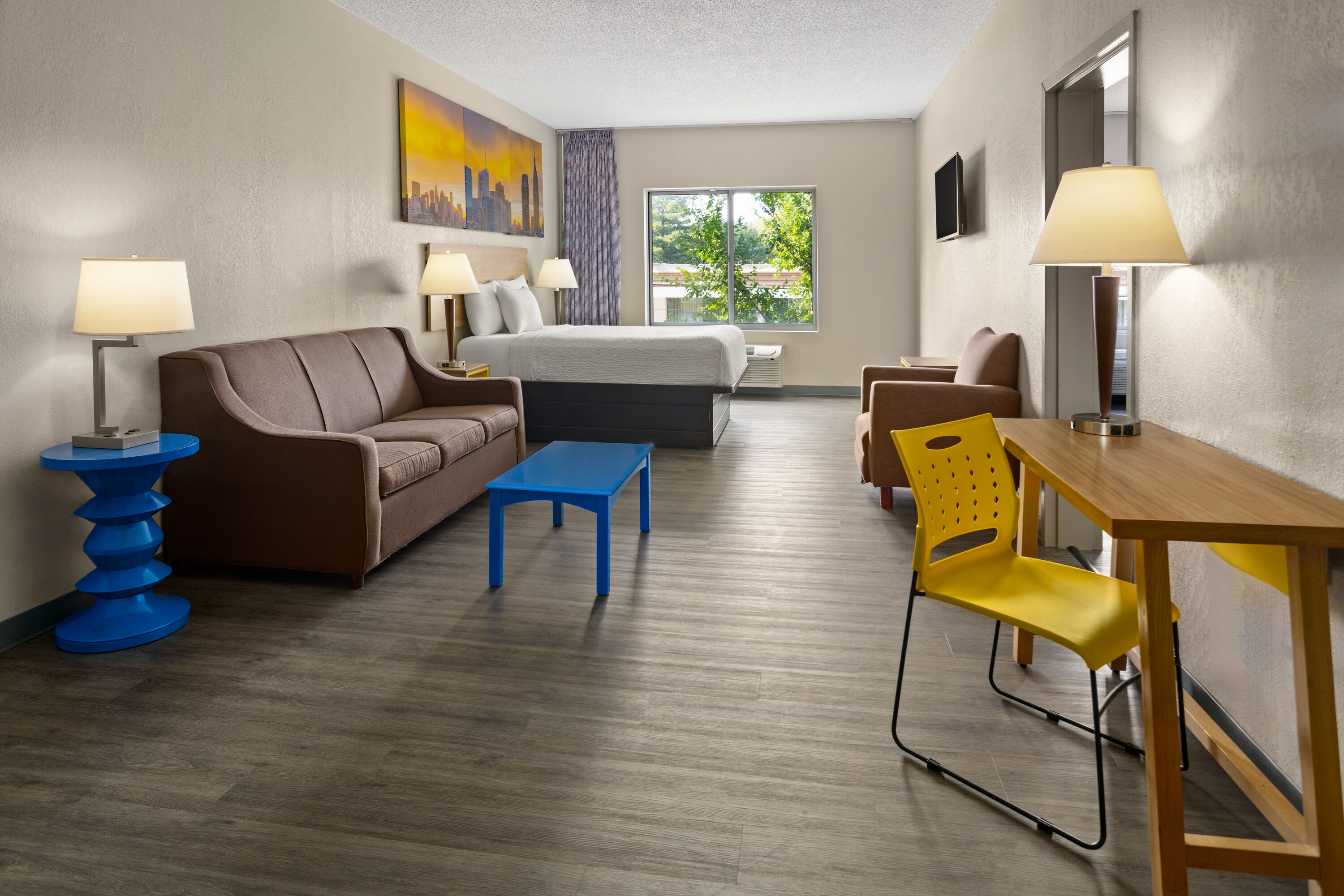 Days Inn & Suites by Wyndham Albany hot tub suite in Albany, New York