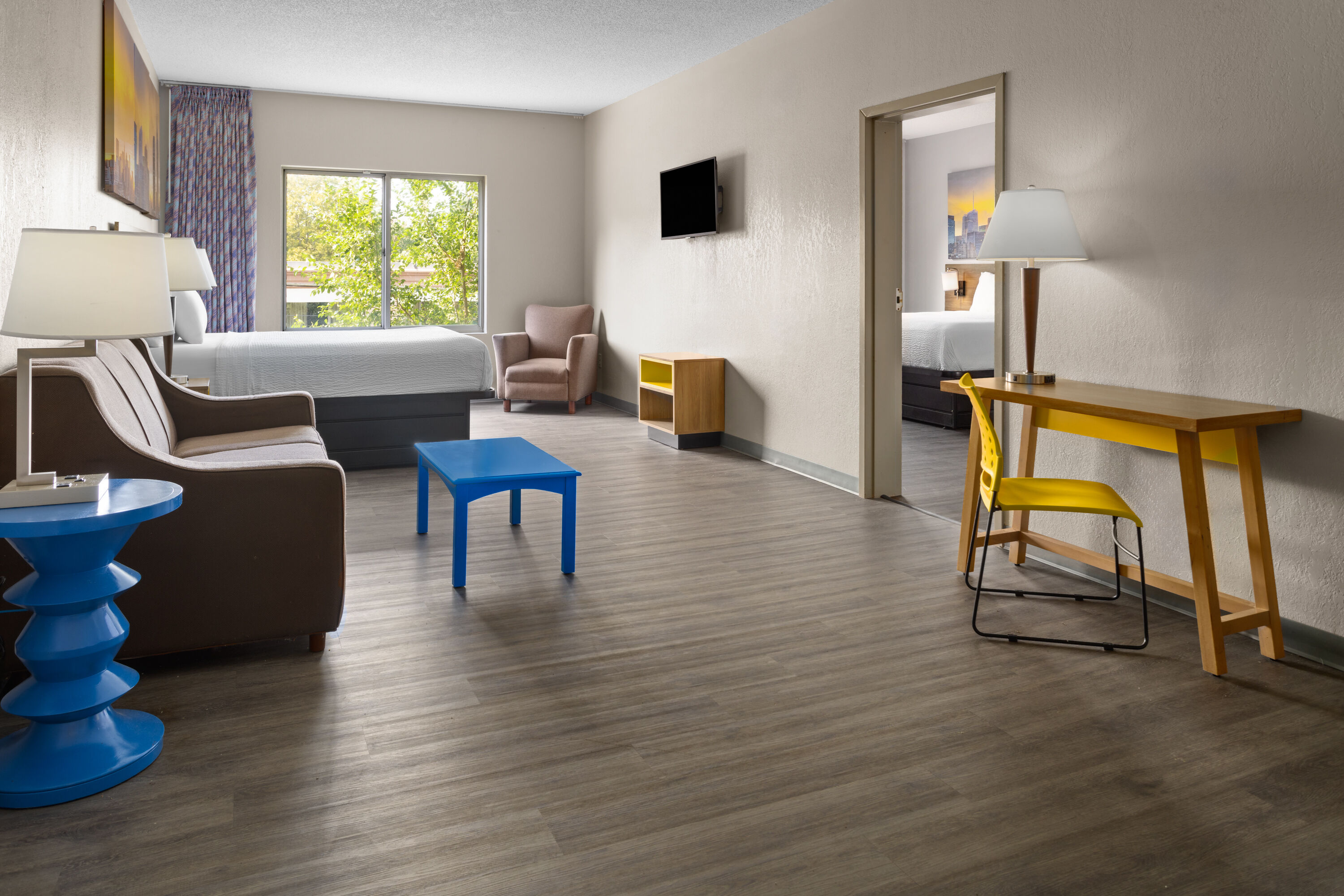 Days Inn & Suites by Wyndham Albany hot tub suite in Albany, New York