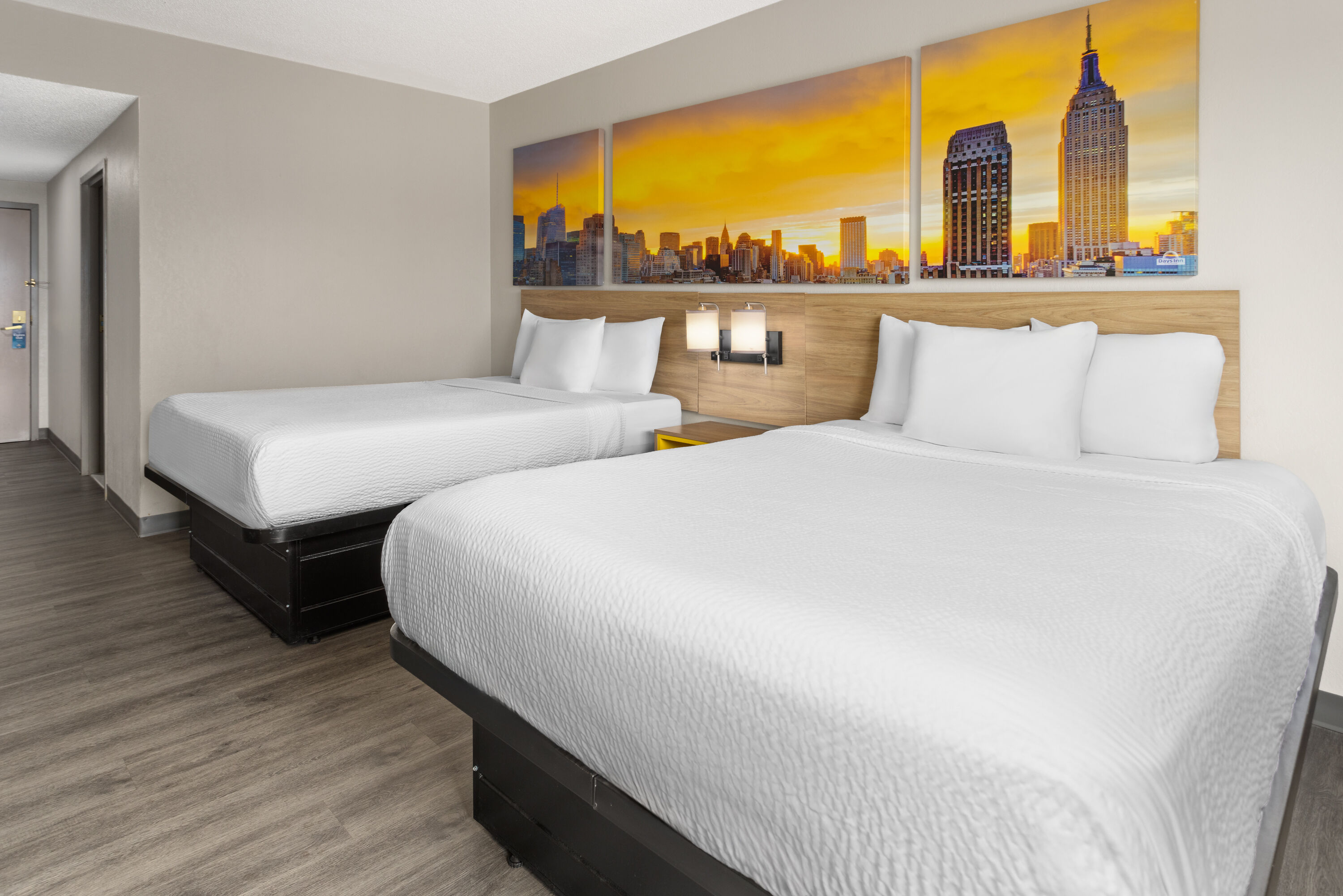 Days Inn & Suites by Wyndham Albany suite in Albany, New York