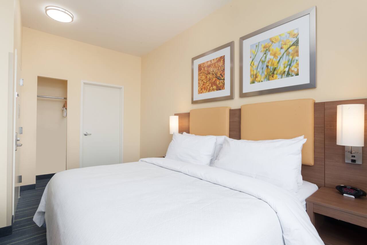 Photos And Videos Of Days Inn By Wyndham Brooklyn Crown Heights Location Has No Images