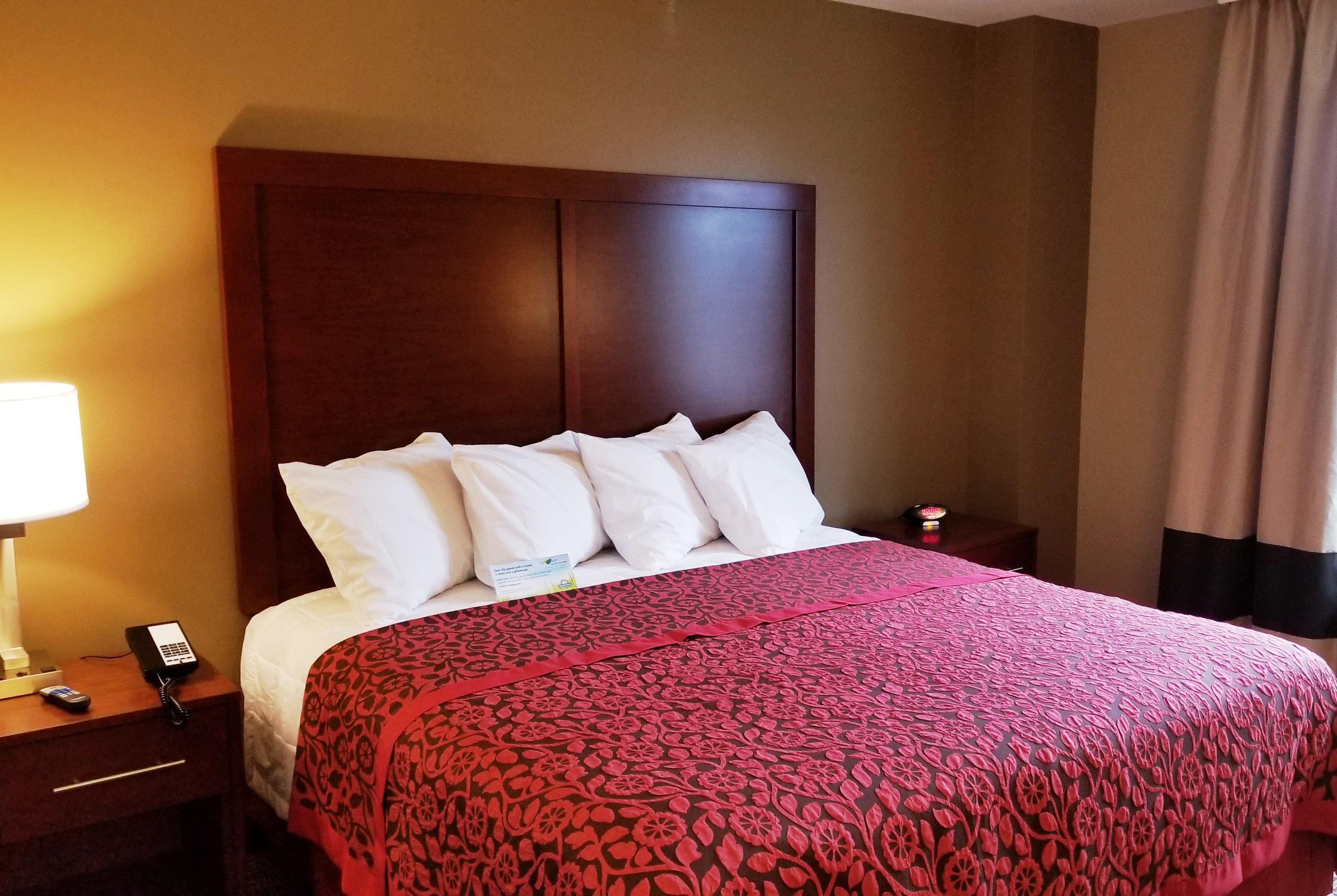 Days Inn By Wyndham Brooklyn Marine Park Brooklyn Ny Hotels