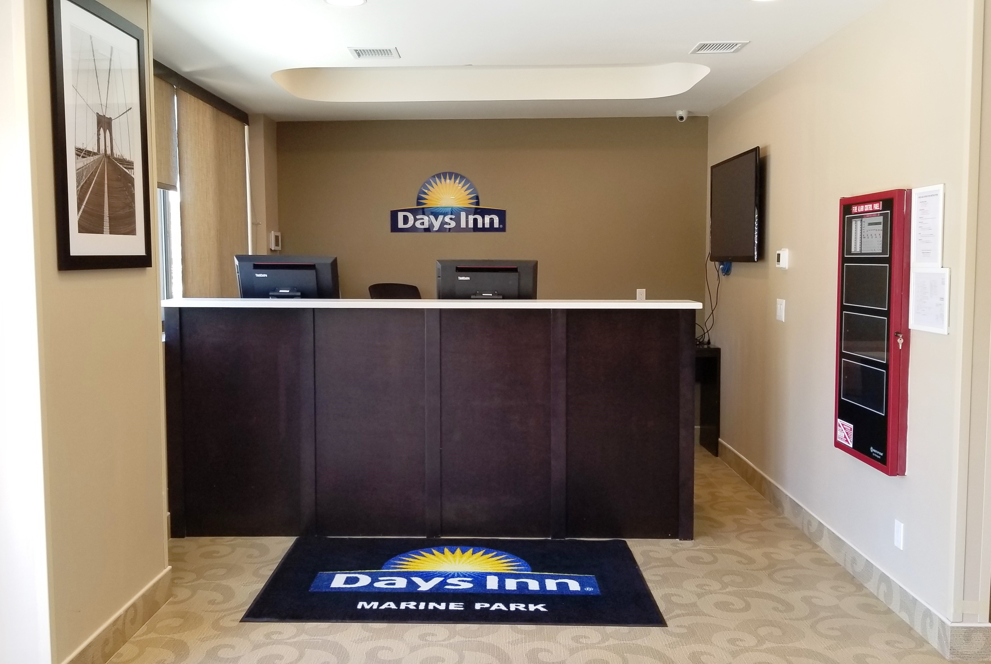 Days Inn By Wyndham Brooklyn Marine Park Brooklyn Ny Hotels