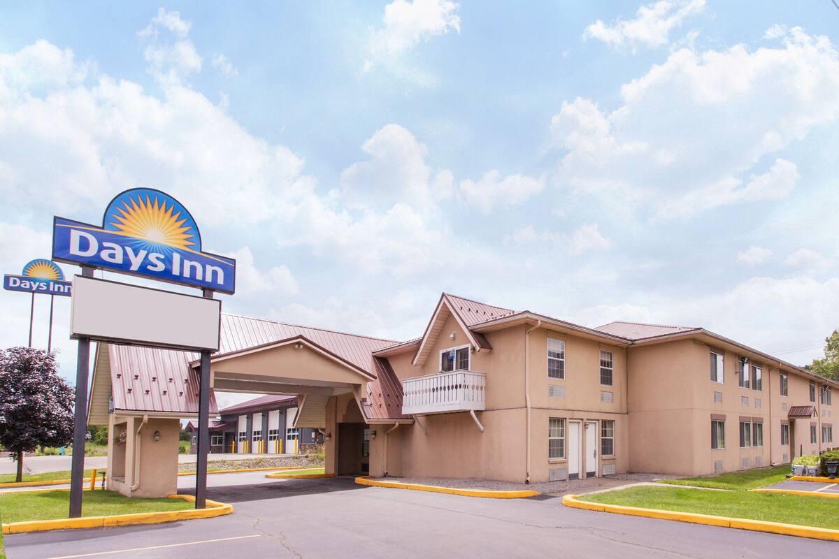 Days Inn Cortland Mcgraw Hotels Ny 13101 Days Inn Cortland Mcgraw
