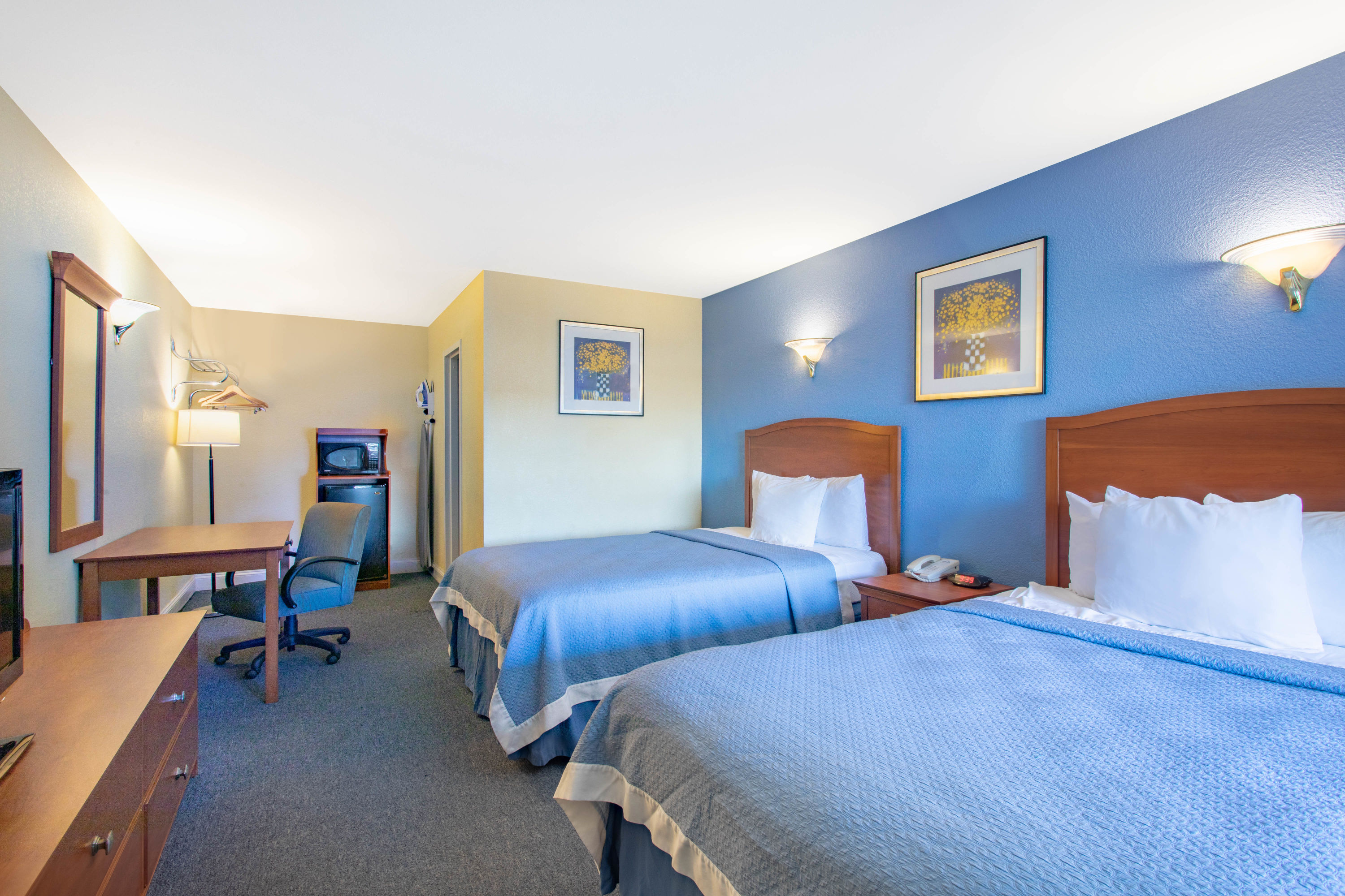 Days Inn By Wyndham Elmsford White Plains Elmsford Ny
