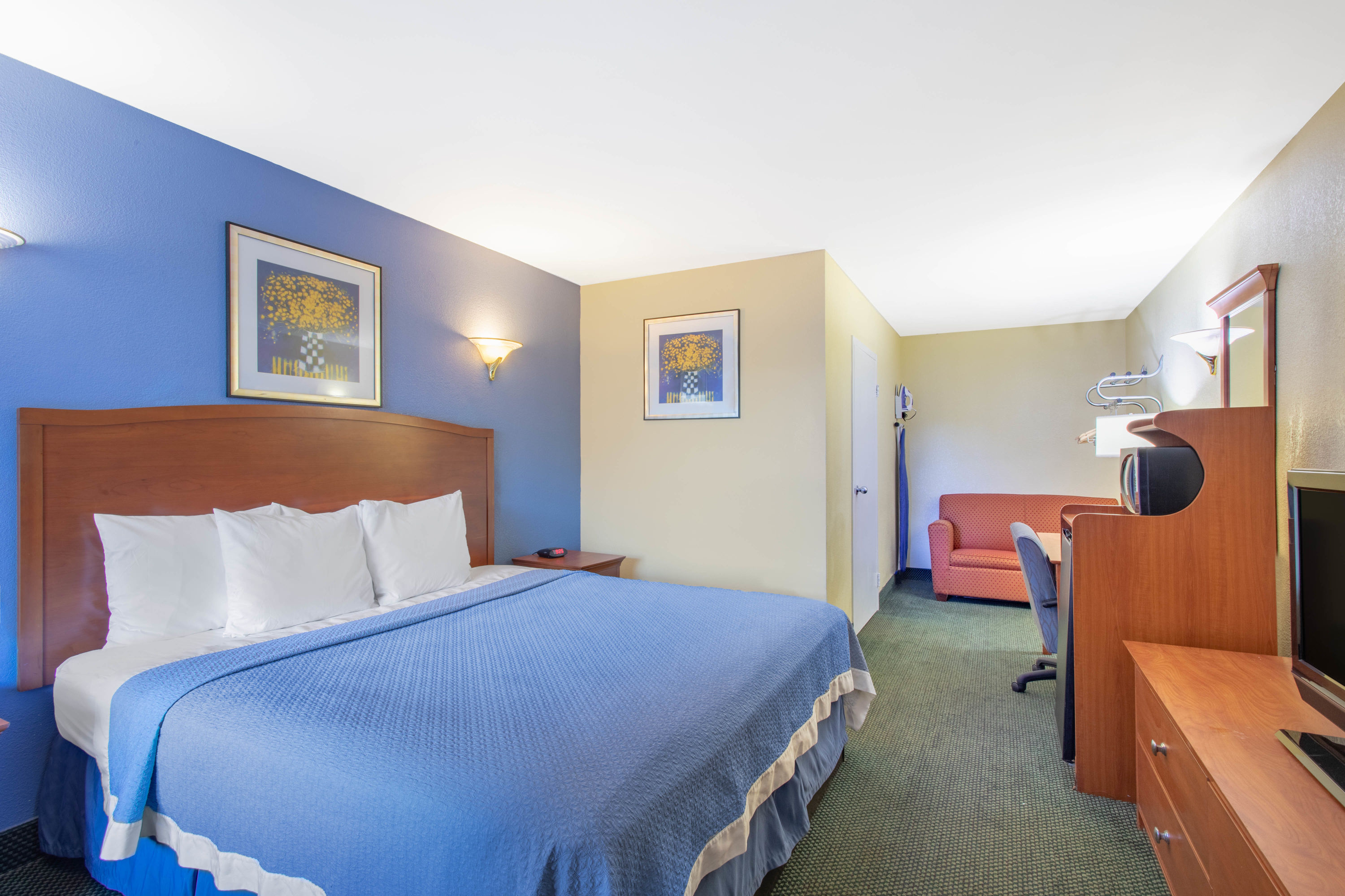 Guest room at the Days Inn by Wyndham Elmsford / White Plains in Elmsford, New York