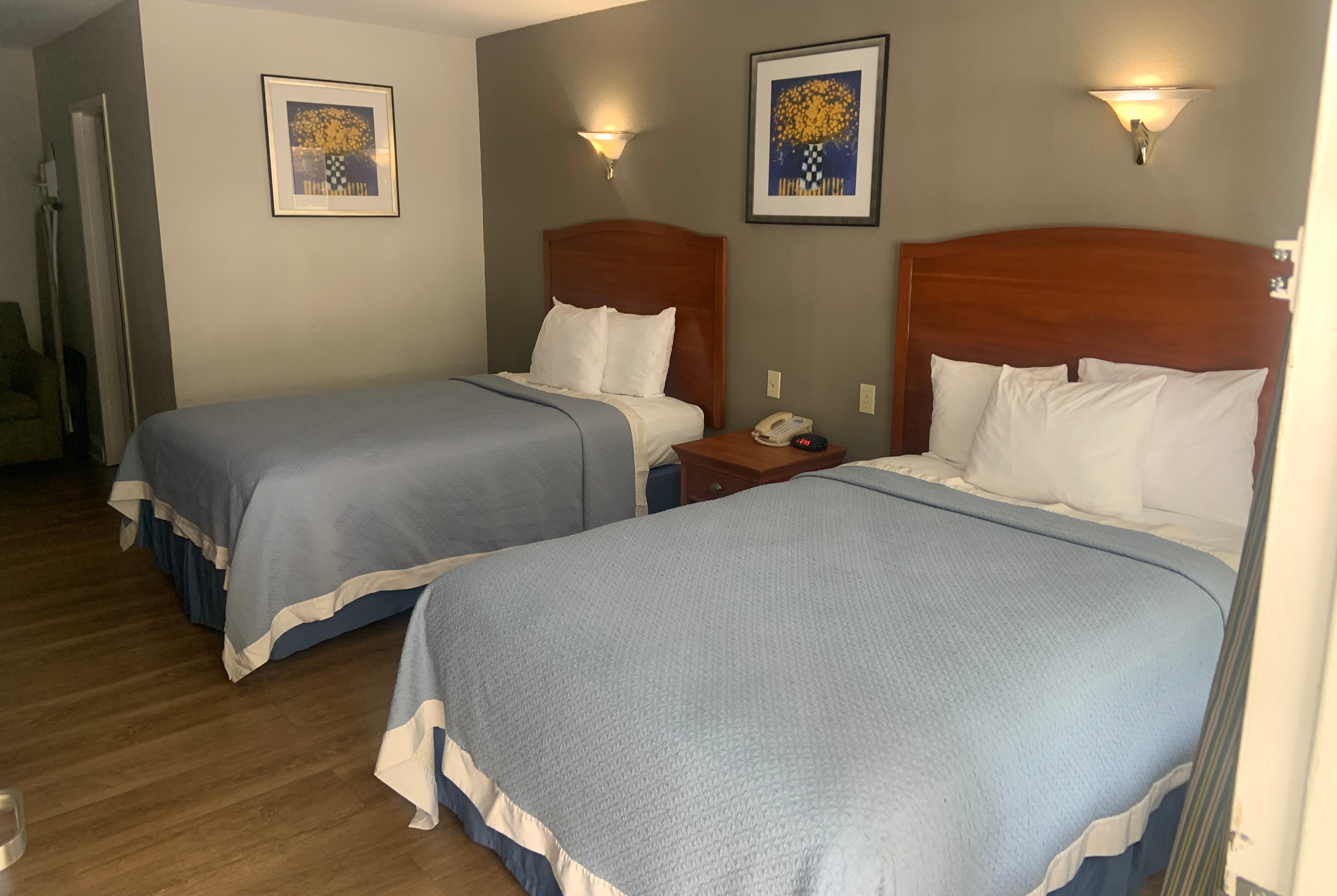 Guest room at the Days Inn by Wyndham Elmsford / White Plains in Elmsford, New York