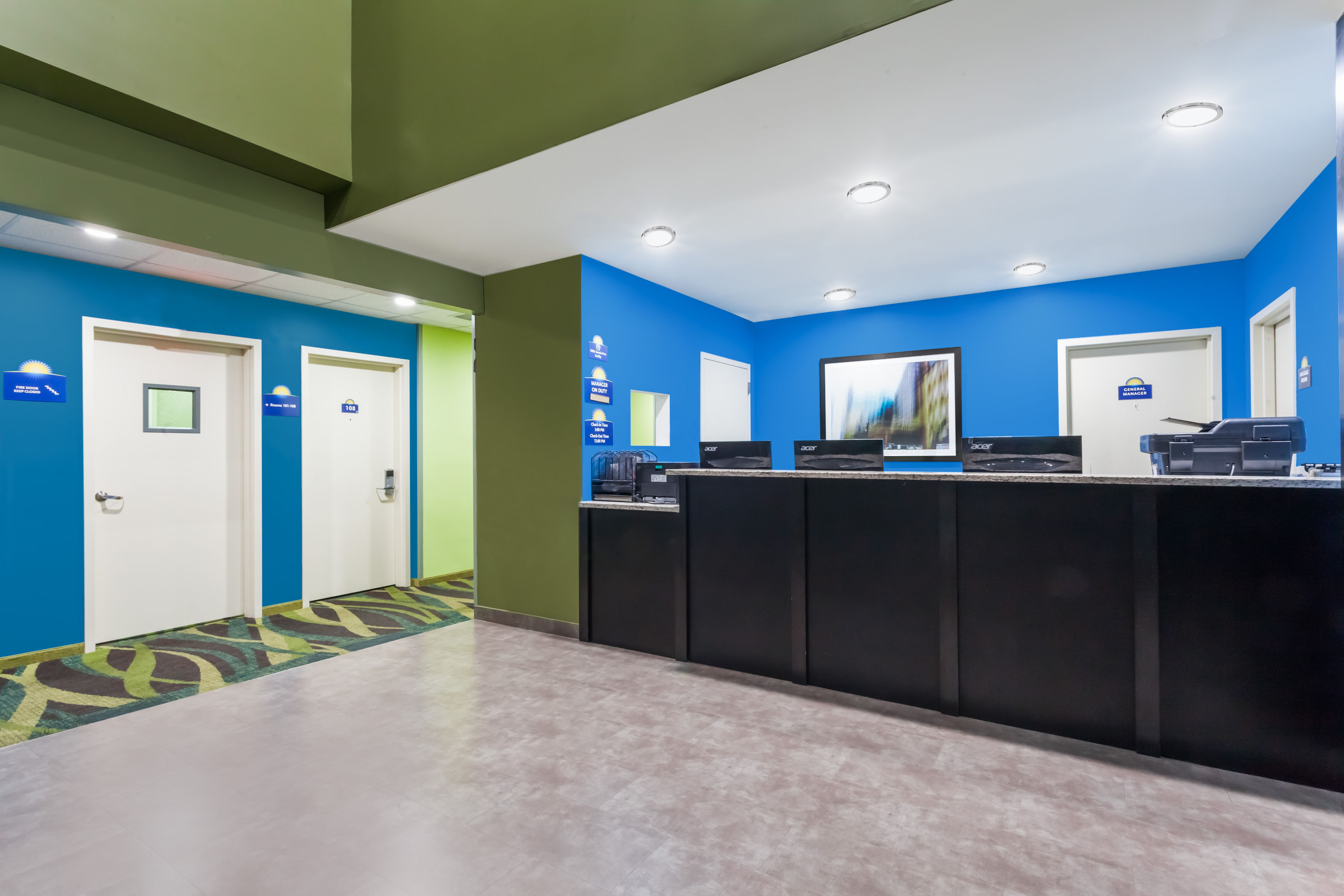 Days Inn & Suites by Wyndham Jamaica JFK Airport Jamaica, NY Hotels