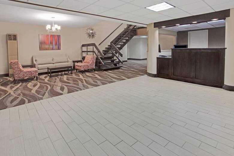 Days Inn Newburgh West Point Intl Airport New Windsor Days Inn Newburgh West Point Intl Airport Hotel Lobby In New Windsor