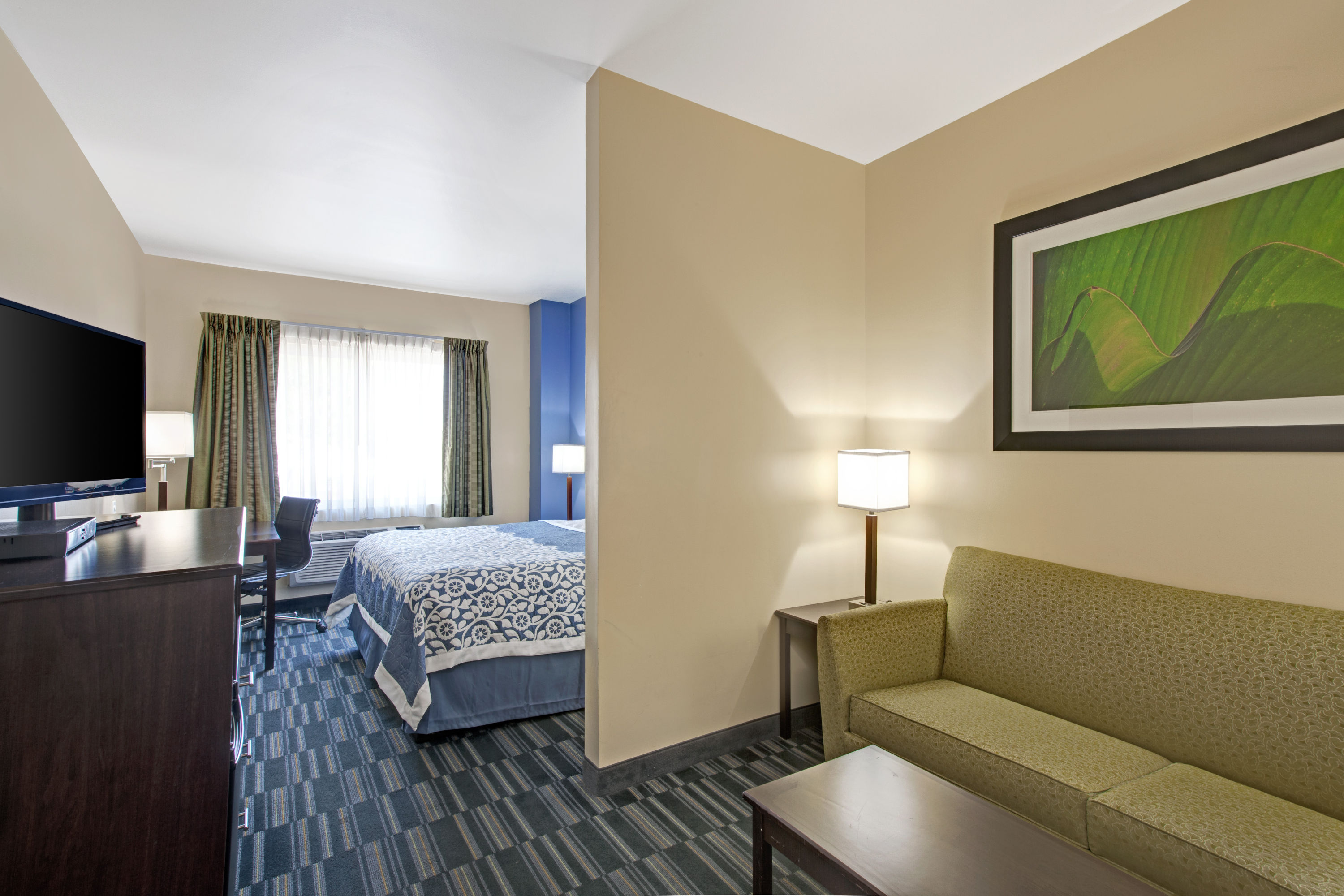 Days Inn Amp Suites By Wyndham Ozone Park Jfk Airport