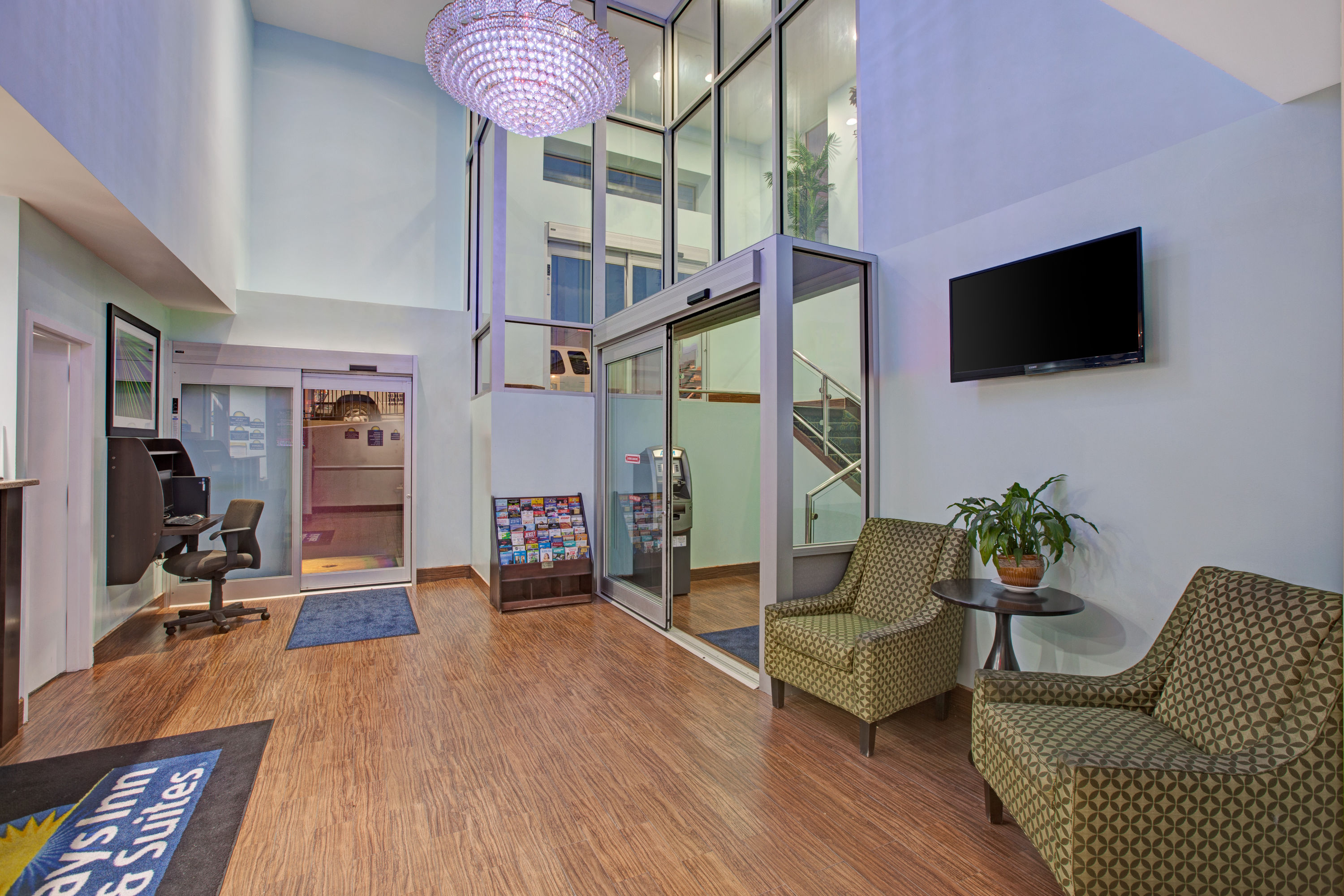 Days Inn Amp Suites By Wyndham Ozone Park Jfk Airport