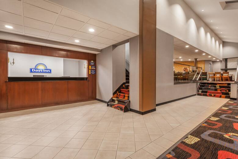 Days Inn Woodbury Long Island hotel lobby in Woodbury, New York