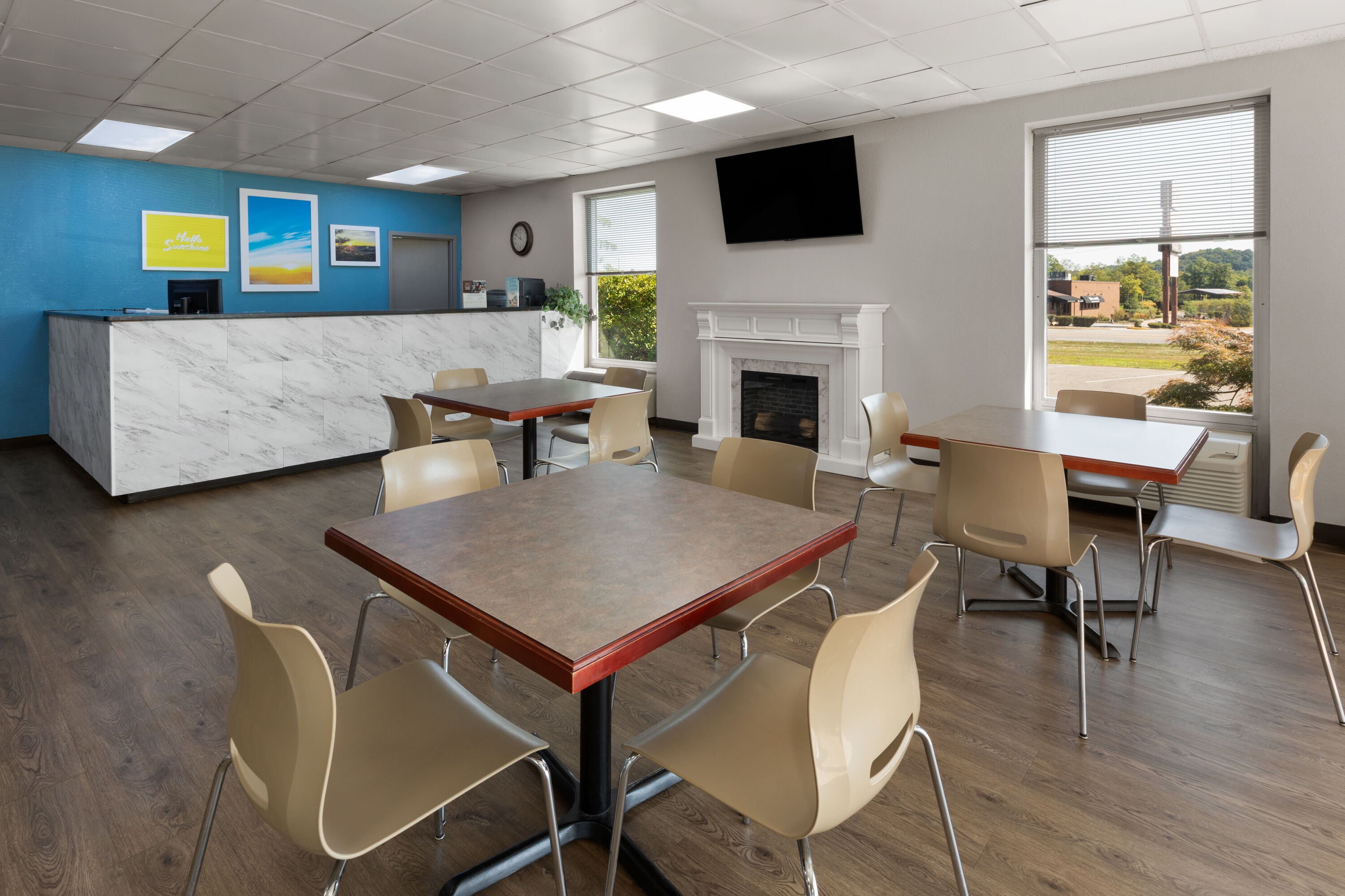 Days Inn By Wyndham Cambridge Cambridge Oh Hotels