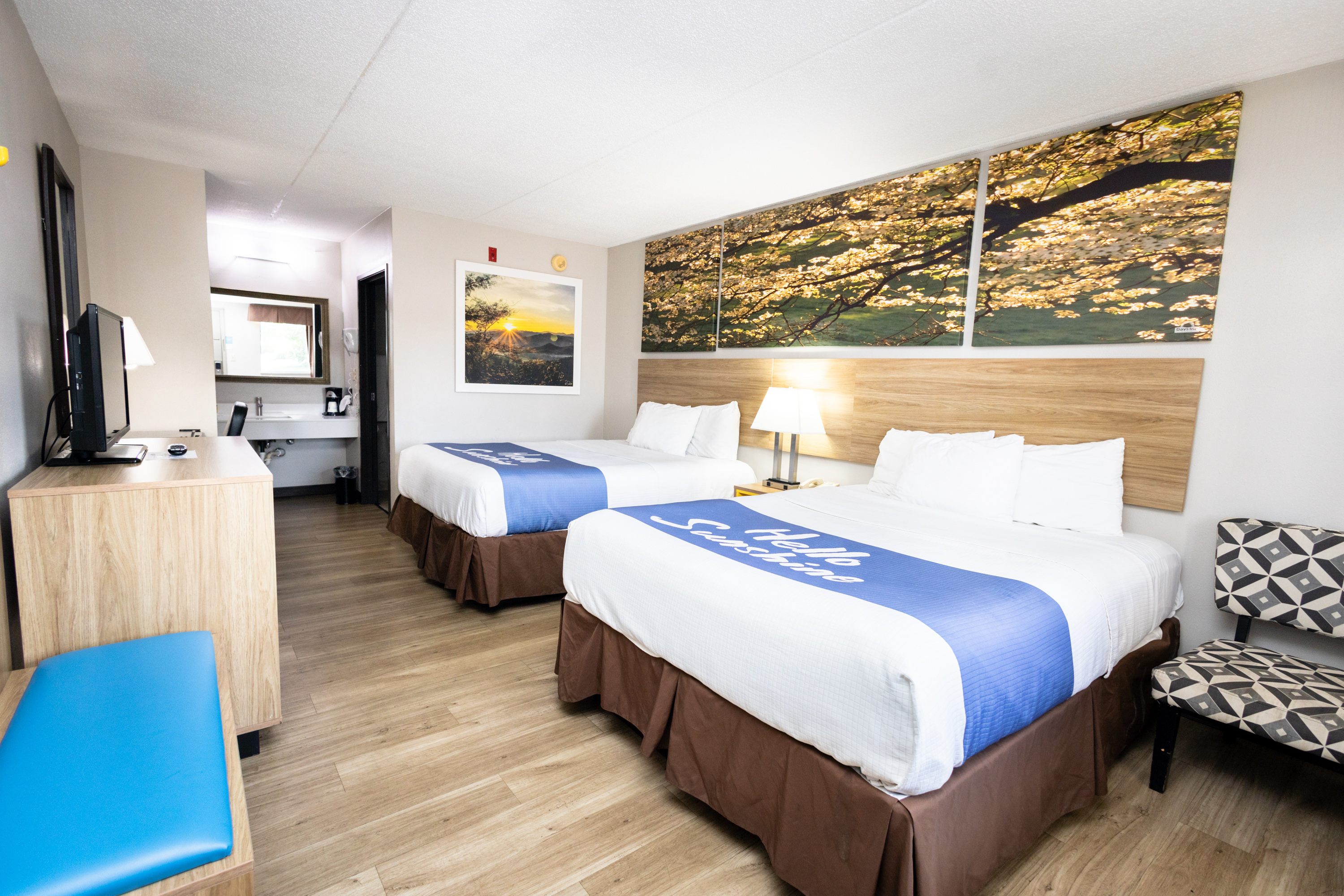 Days Inn by Wyndham Dayton Huber Heights Northeast Dayton OH Hotels