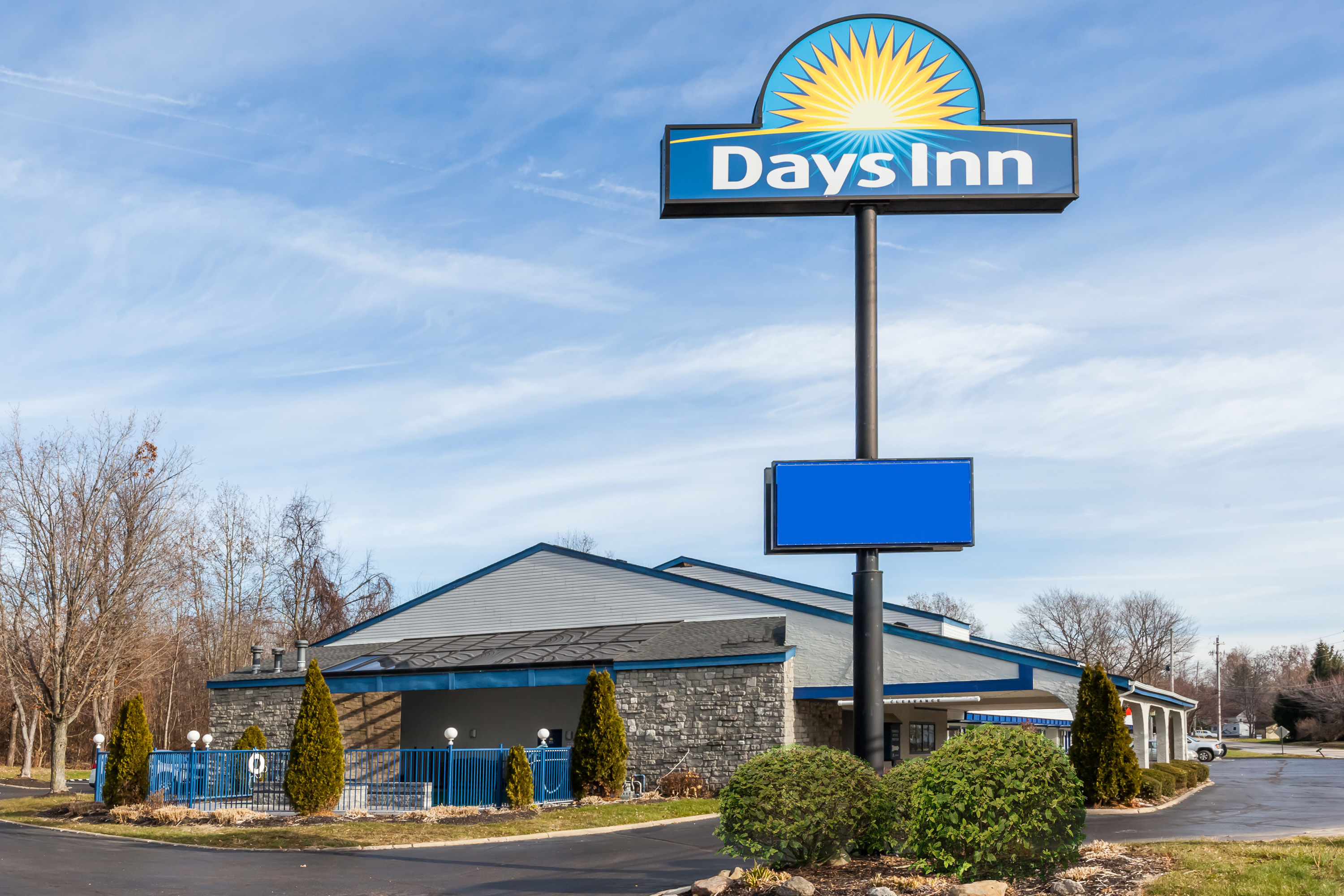 Days Inn By Wyndham Kent Akron Kent Oh Hotels