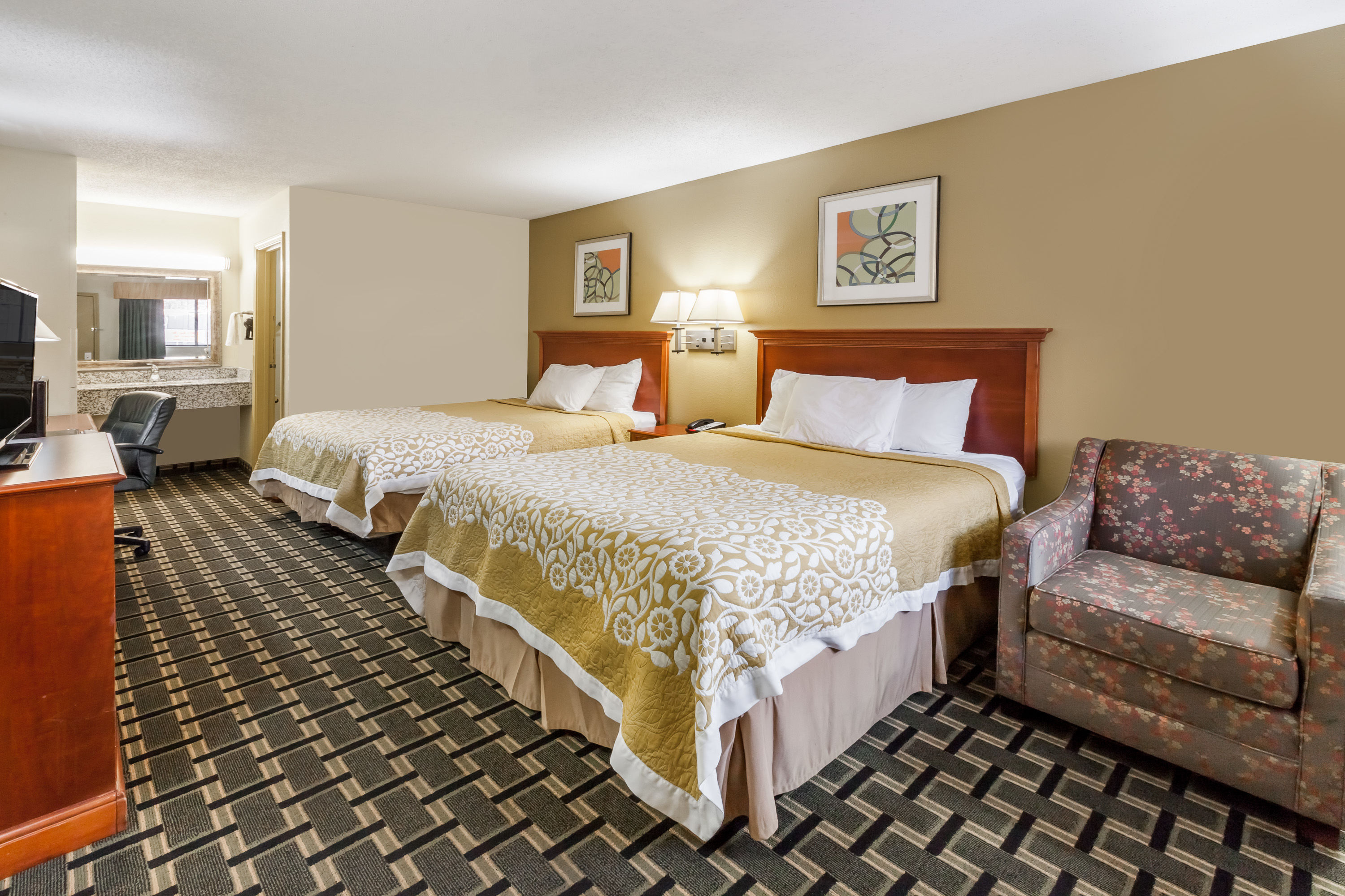 Days Inn By Wyndham Kent Akron Kent Oh Hotels
