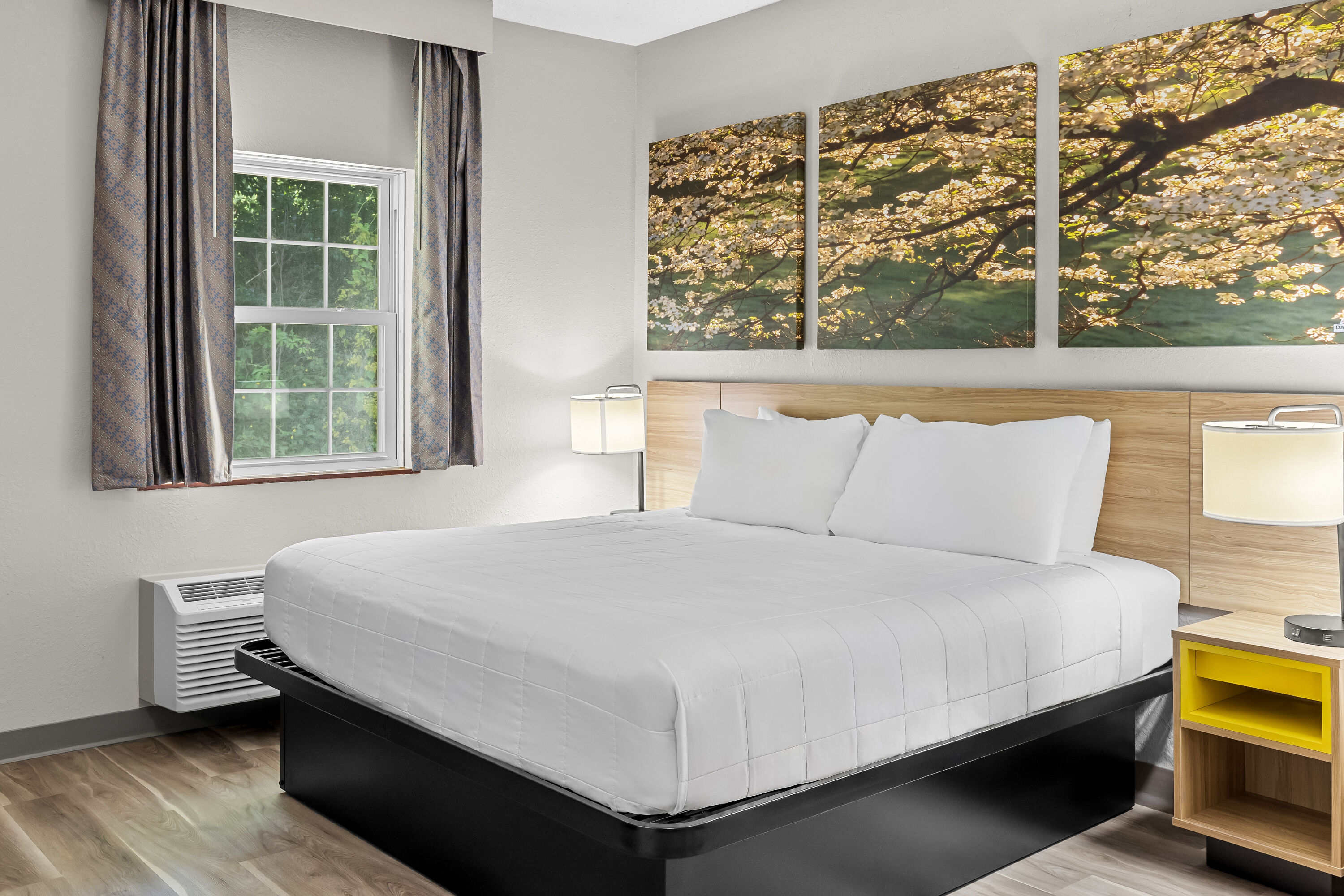 Days Inn by Wyndham Lisbon suite in Lisbon, Ohio