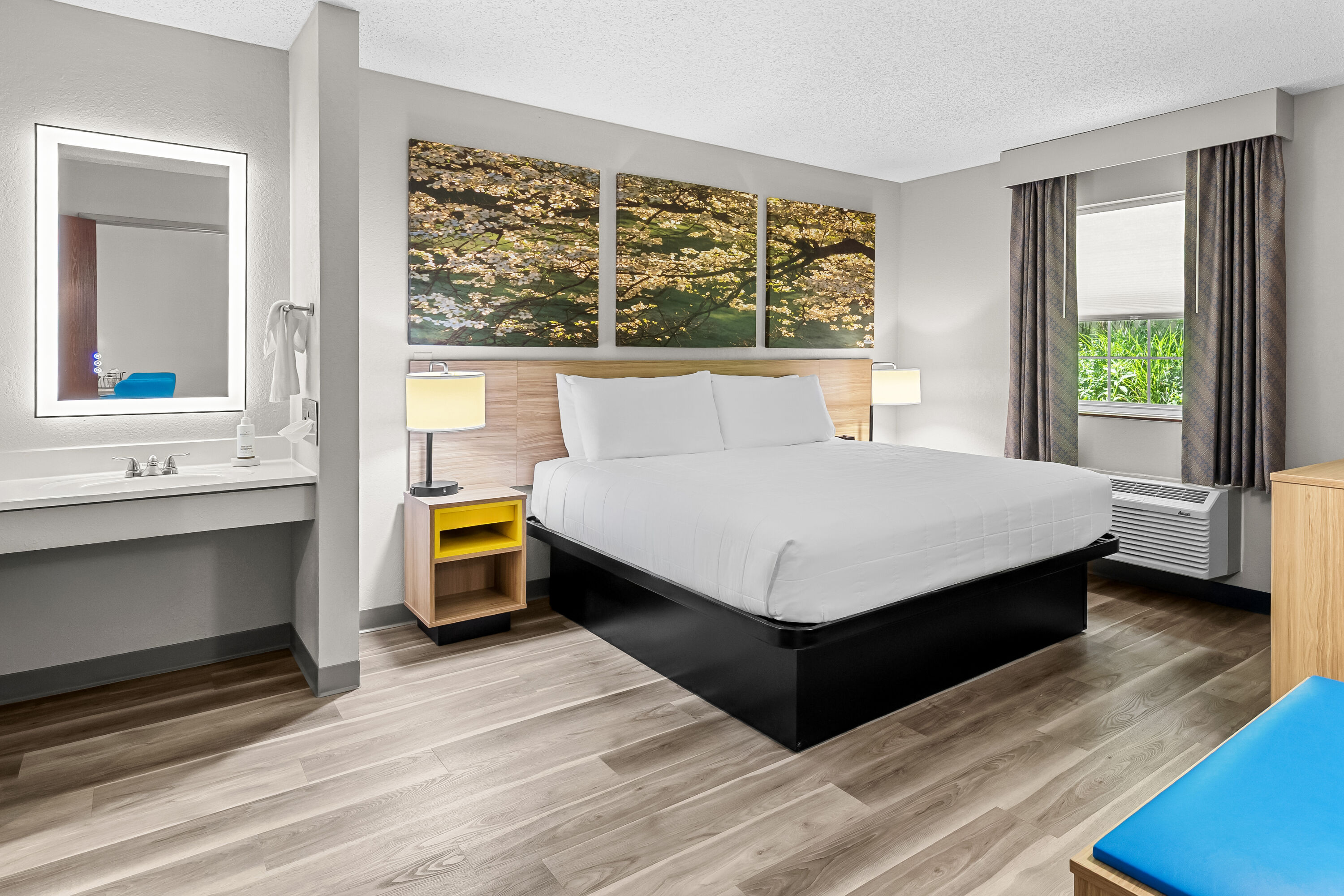 Days Inn by Wyndham Lisbon suite in Lisbon, Ohio