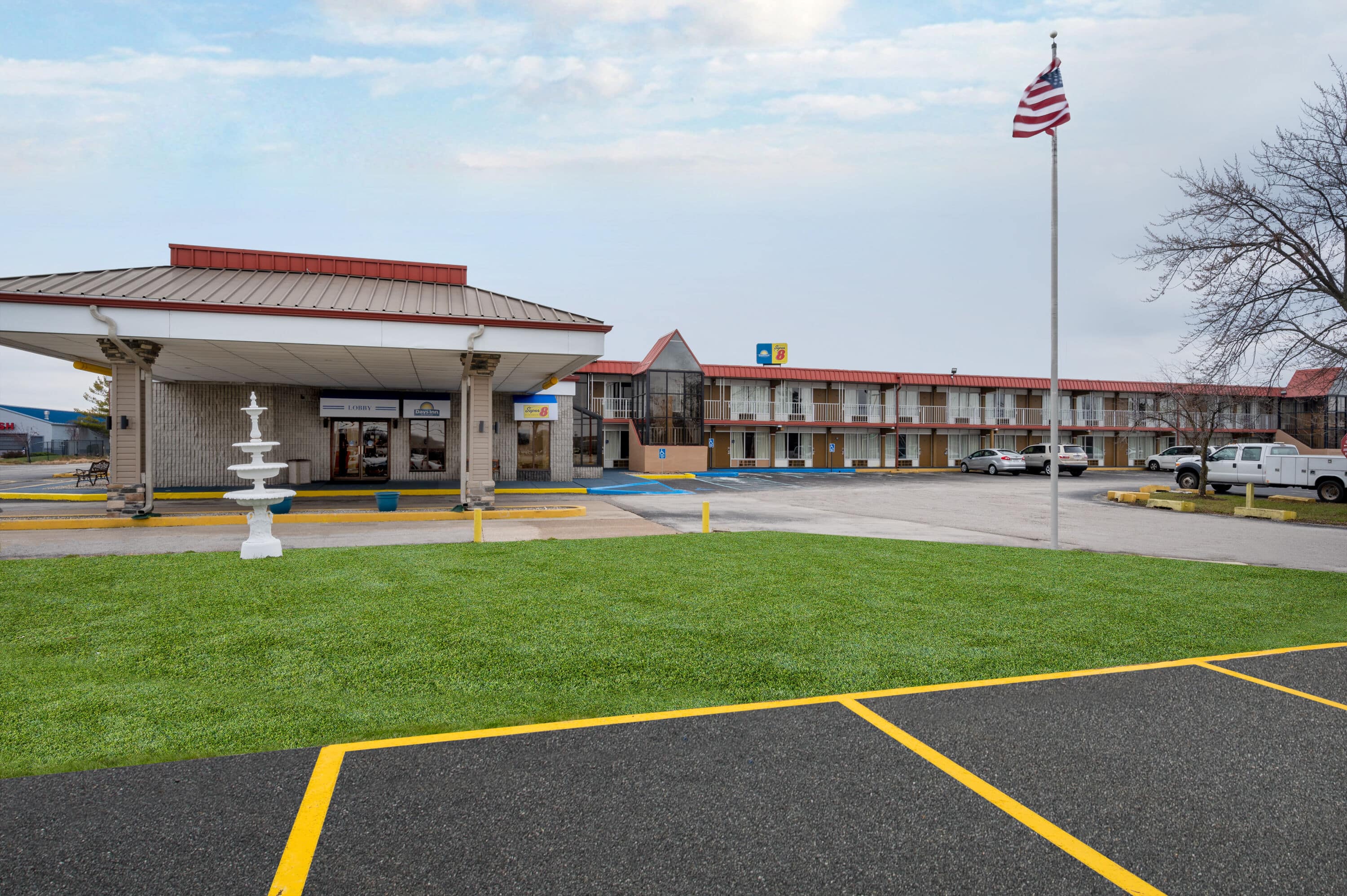 Perrysburg Romantic Hotel - x1h0195